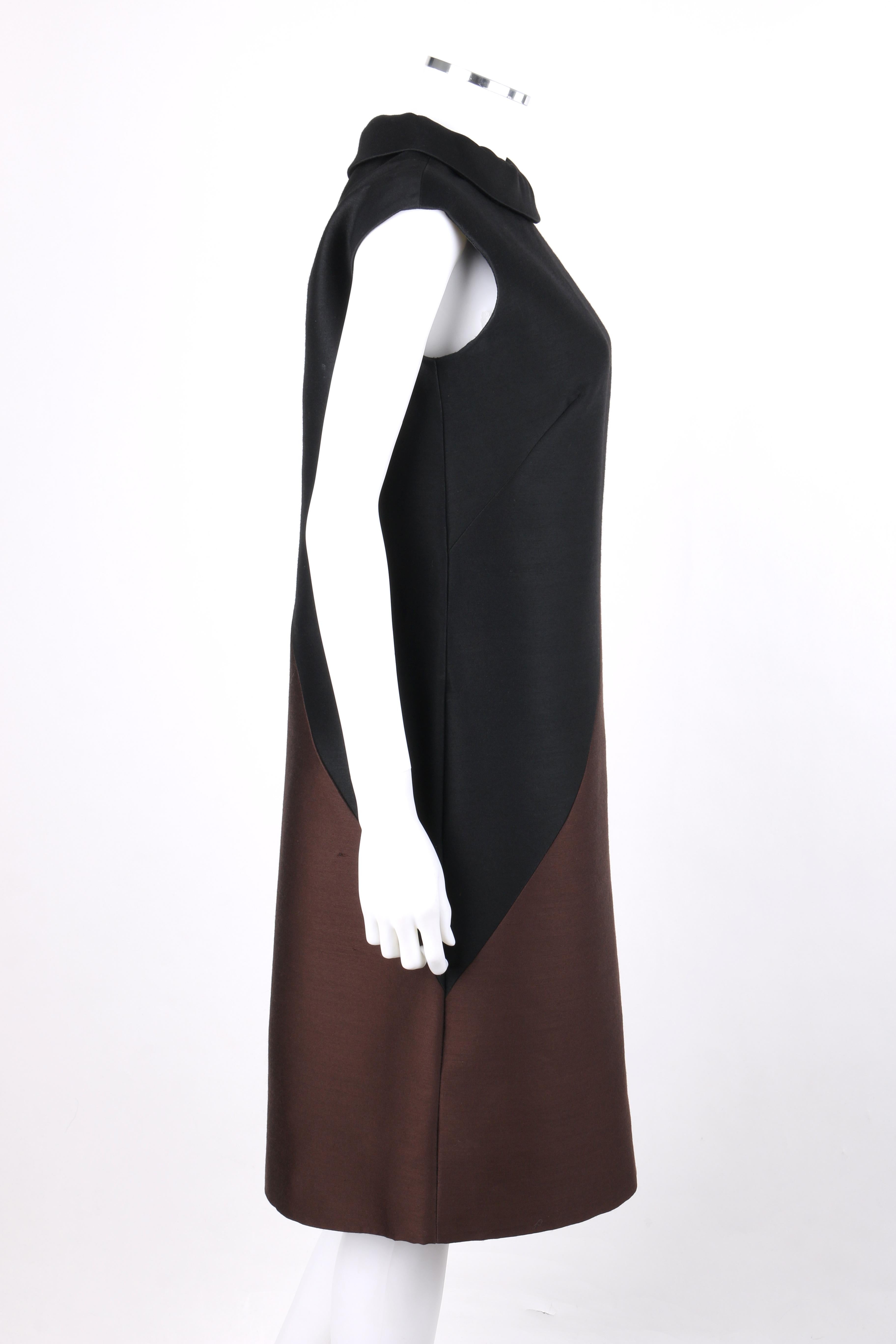 MOE NATHAN New York c.1960’s Brown Black Color Block Mod Sleeveless Shift Dress In Good Condition In Thiensville, WI