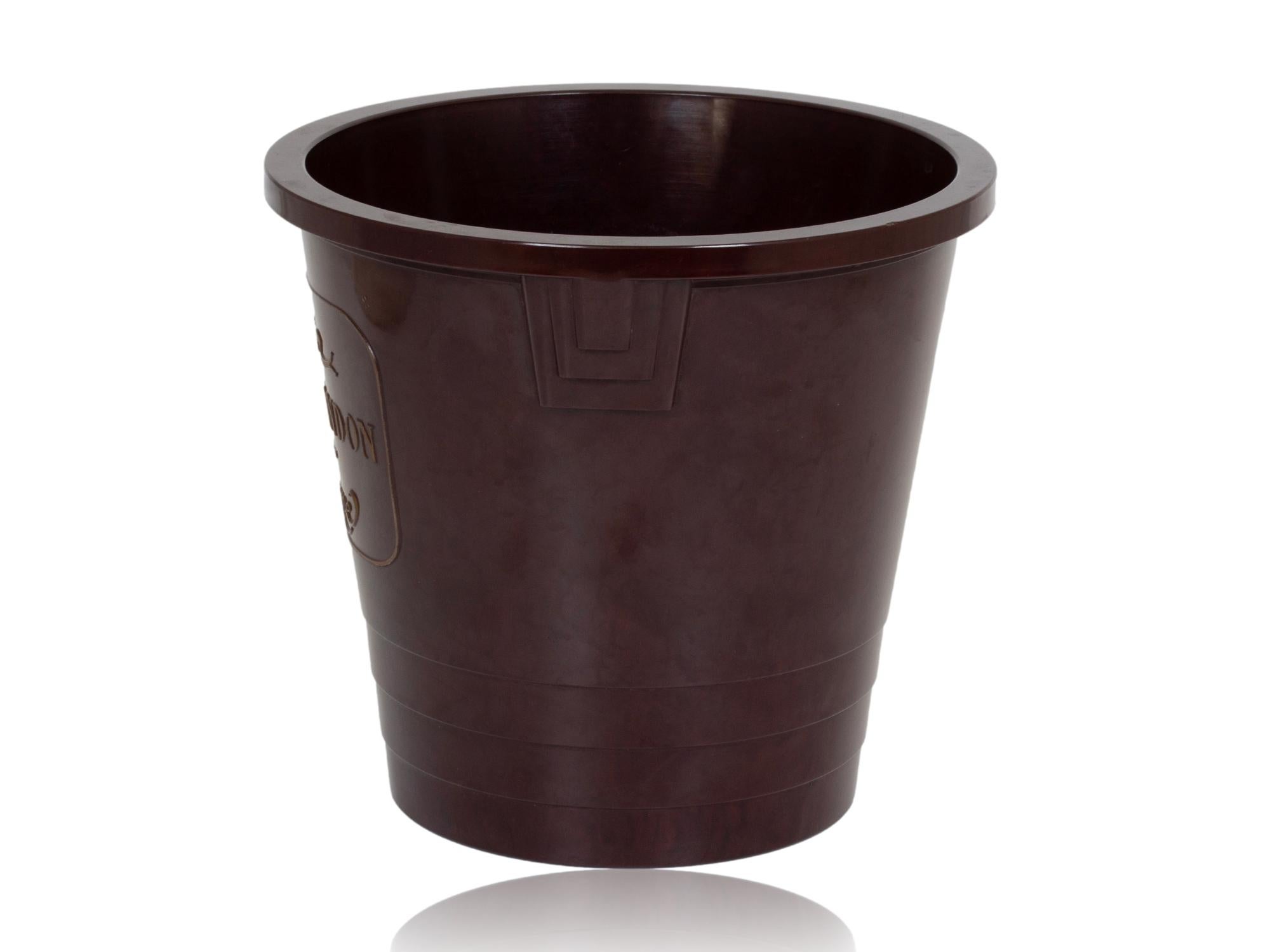 Seau à glace à champagne en bakélite Art déco Moet & Chandon Bon état - En vente à Northampton, GB