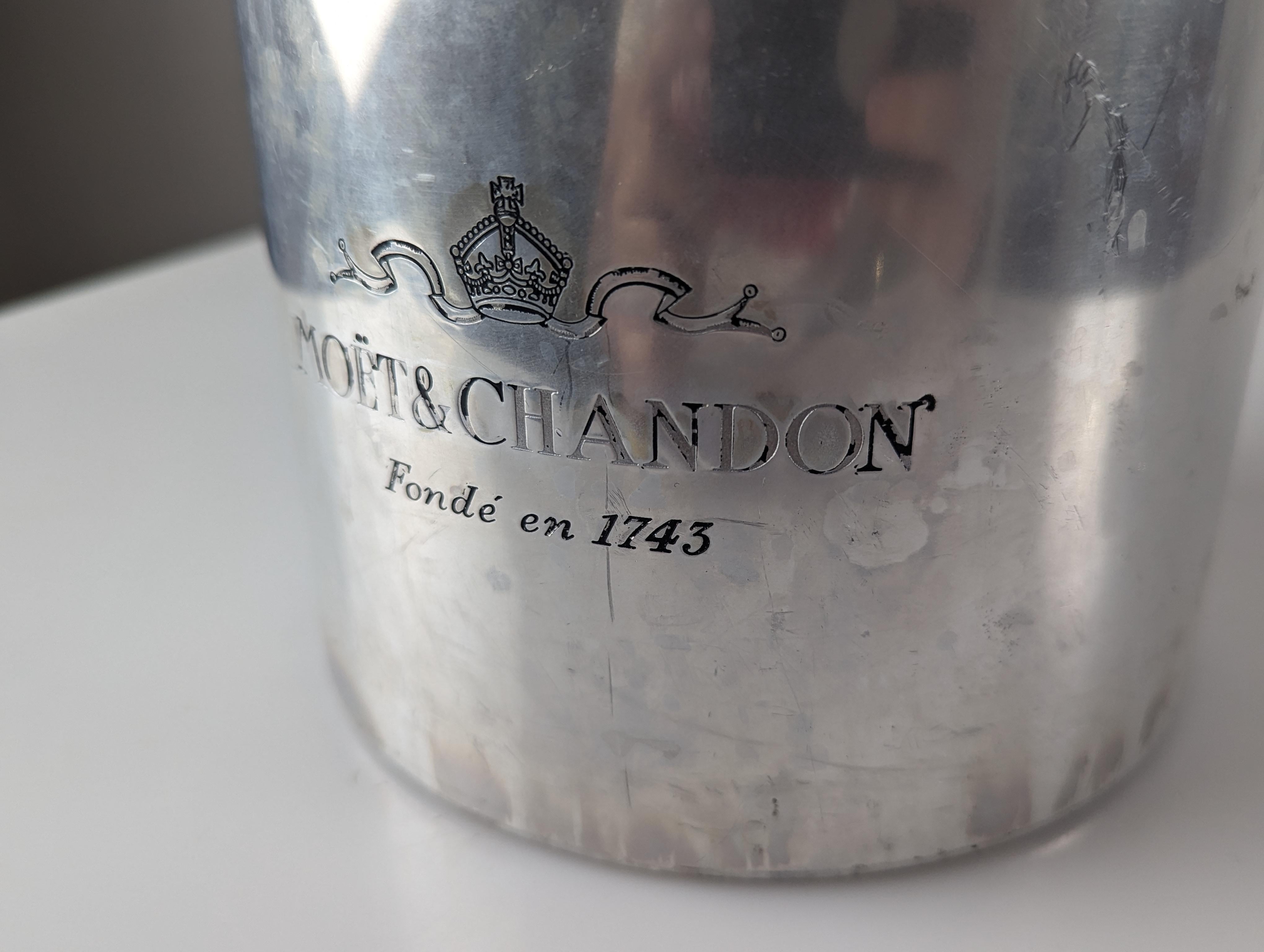 MOET & CHANDON vintage champagne ice bucket 1