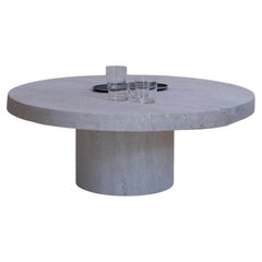 Tavolino basso decorativo con piano rotondo 100 Muted Biege Travertine di Beije Avenue