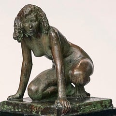 Mogens Bøggild Sculpture en bronze d'une femme accroupie