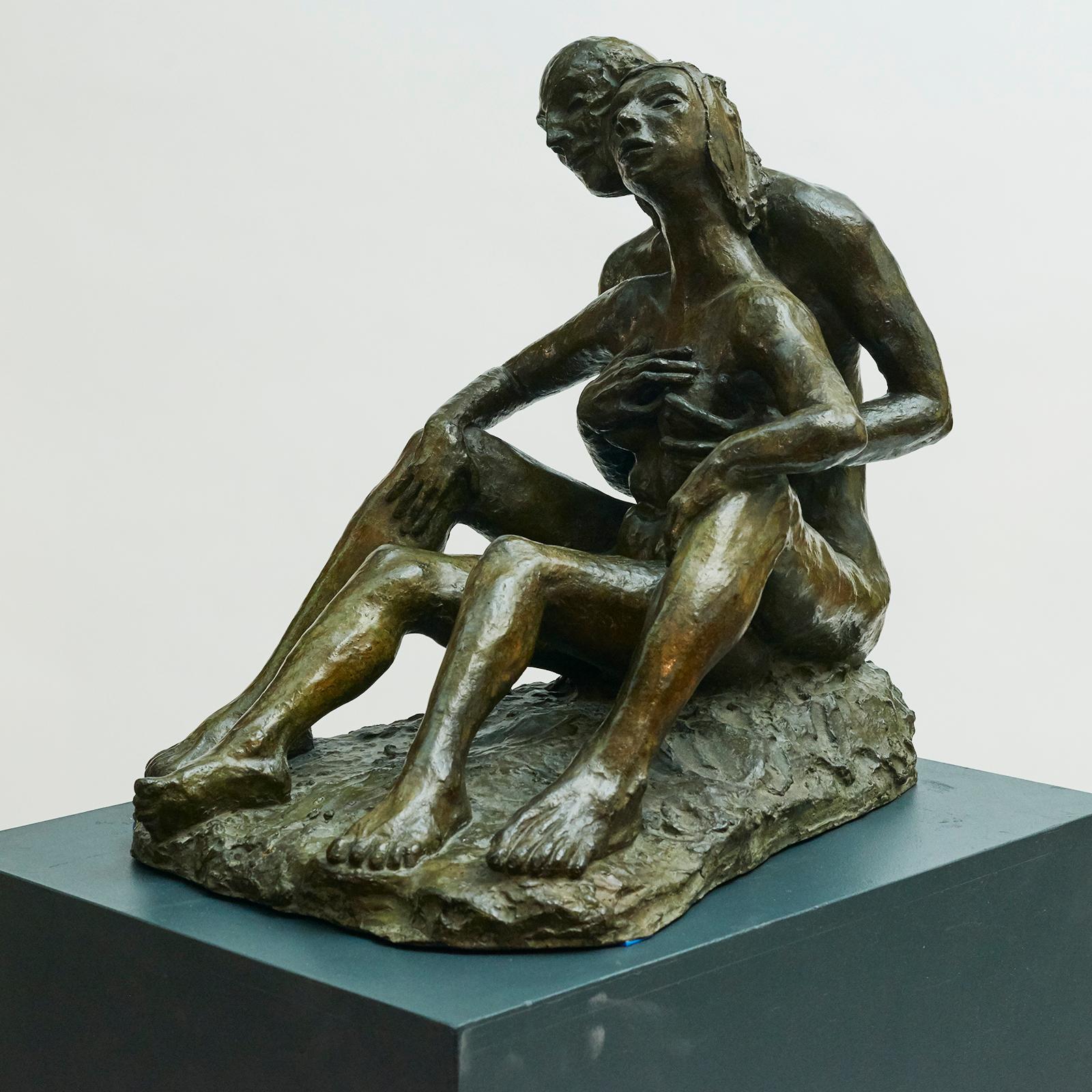 sculpture couple bronze