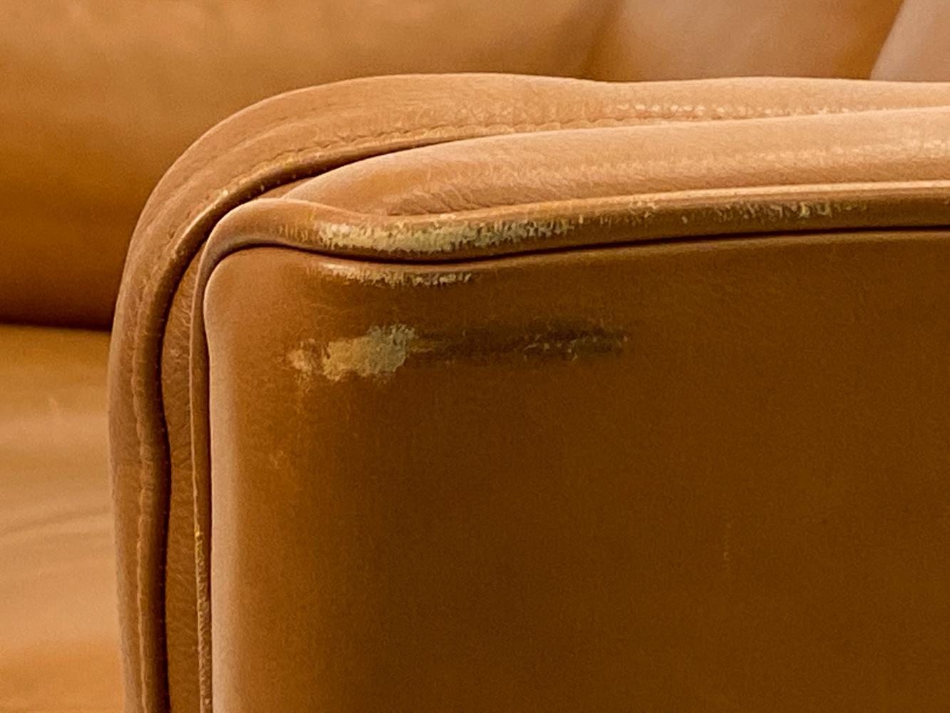 Mogens Hansen Danish Modern Caramel Leather Three-Seater Sofa For Sale 4