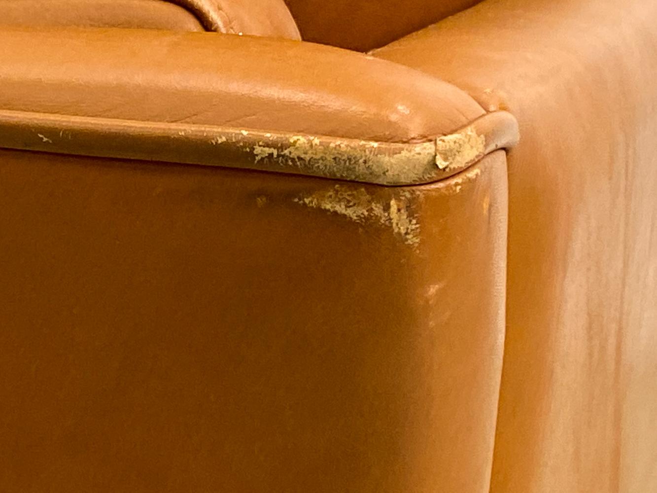 Mogens Hansen Danish Modern Caramel Leather Three-Seater Sofa For Sale 5