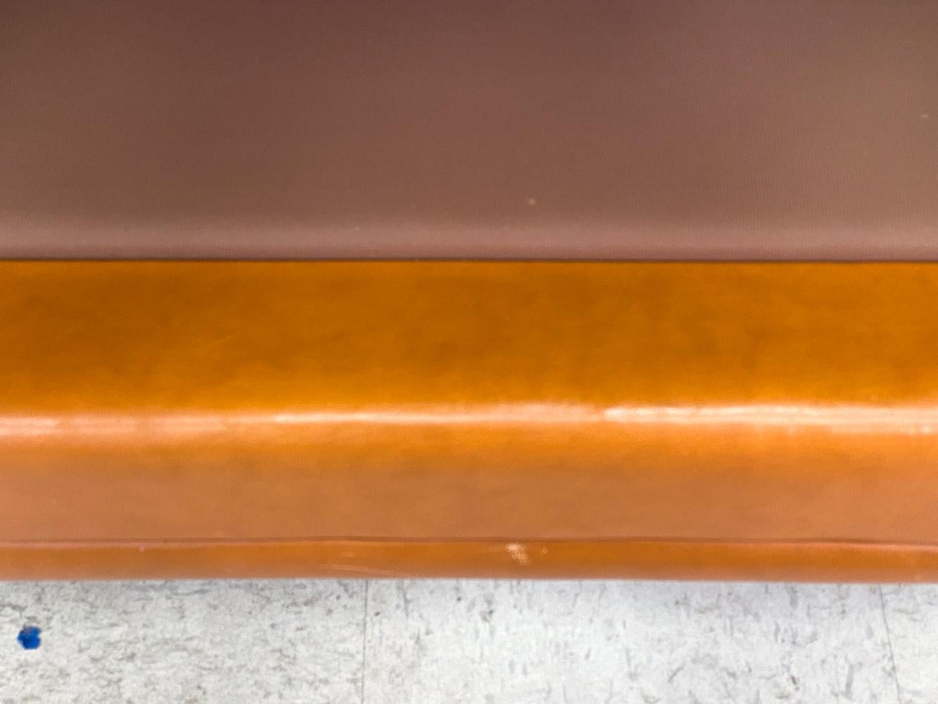 Dänisches modernes dreisitziges Mogens Hansen-Sofa aus Karamellleder mit Karamellleder im Angebot 1