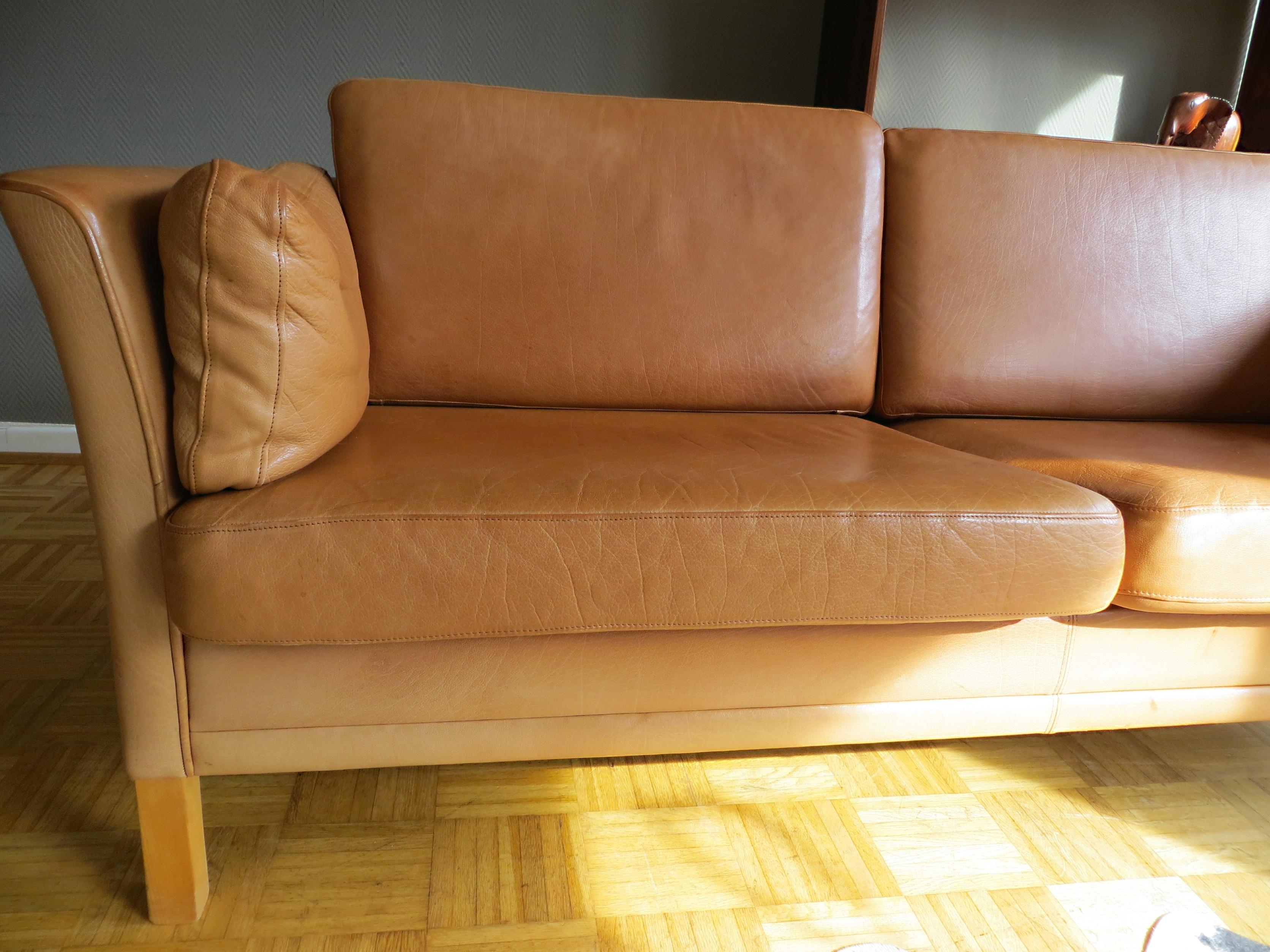 Mogens Hansen Danish Vintage Leather Sofas & Armchair Set in Butterscotch Brown 2