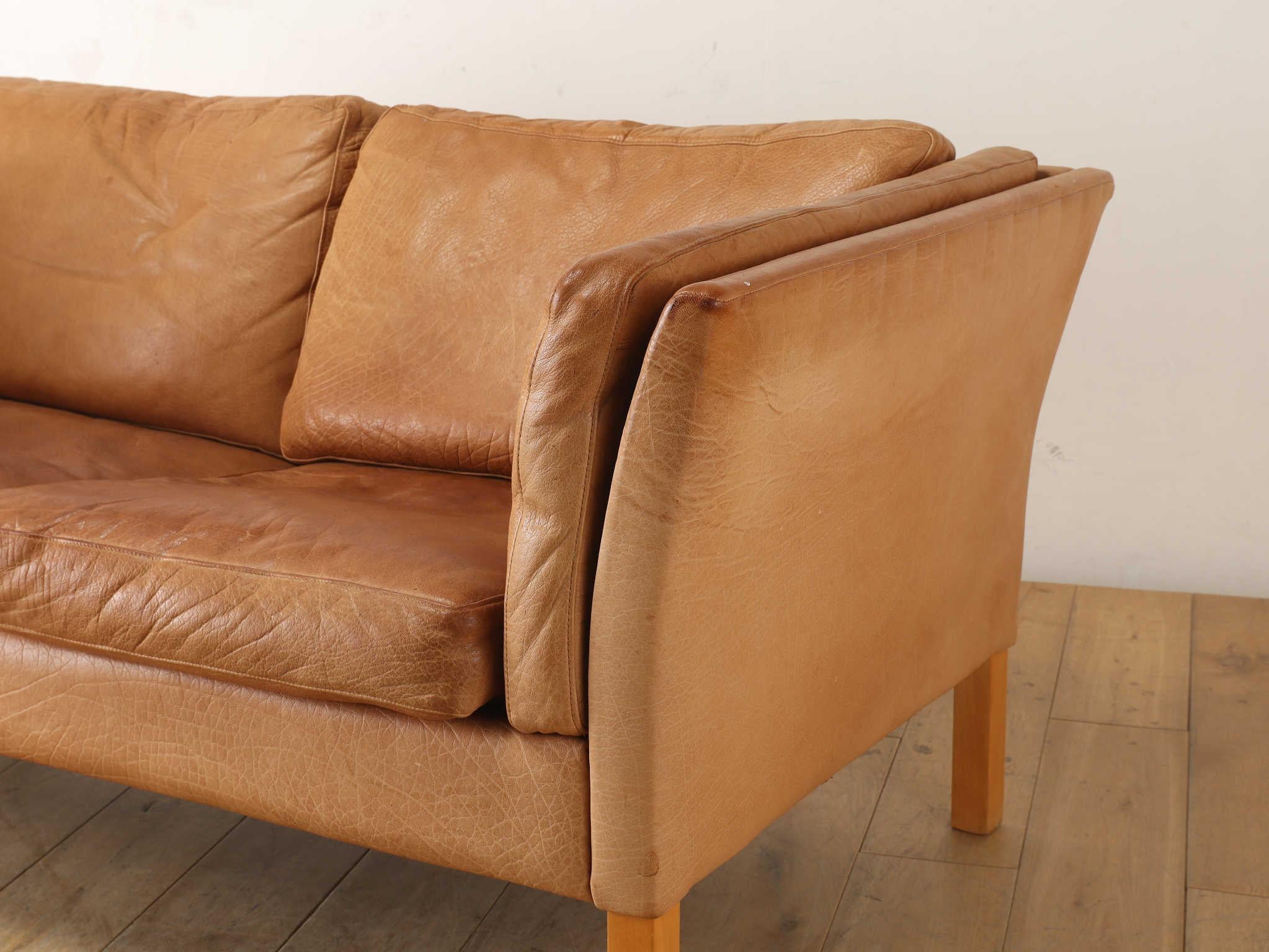 Mogens Hansen Leder 2-Sitzer Sofa 1970er Jahre im Angebot 3