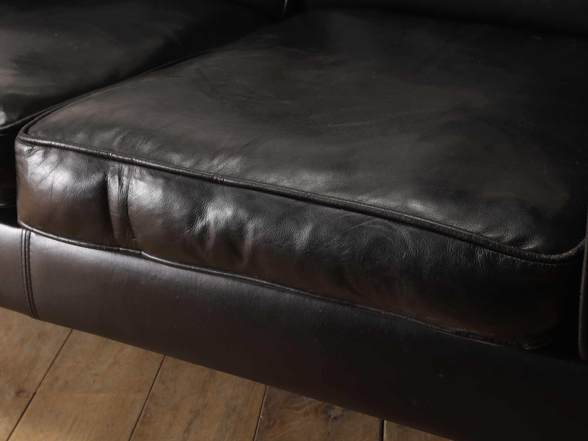 Mogens Hansen Leather 2 Seater Sofa 1980's For Sale 5