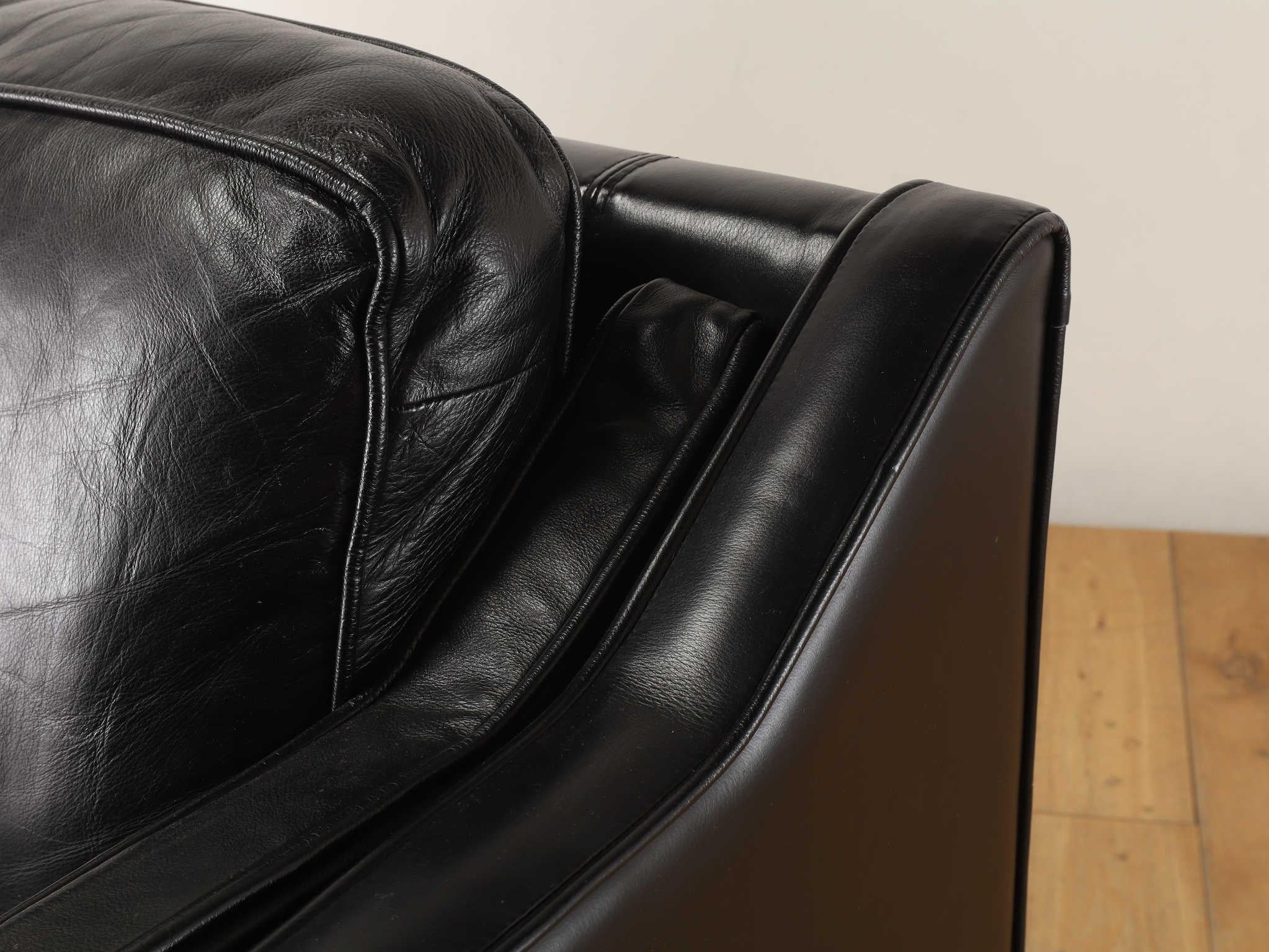 Mogens Hansen Leather 2 Seater Sofa 1980's For Sale 7
