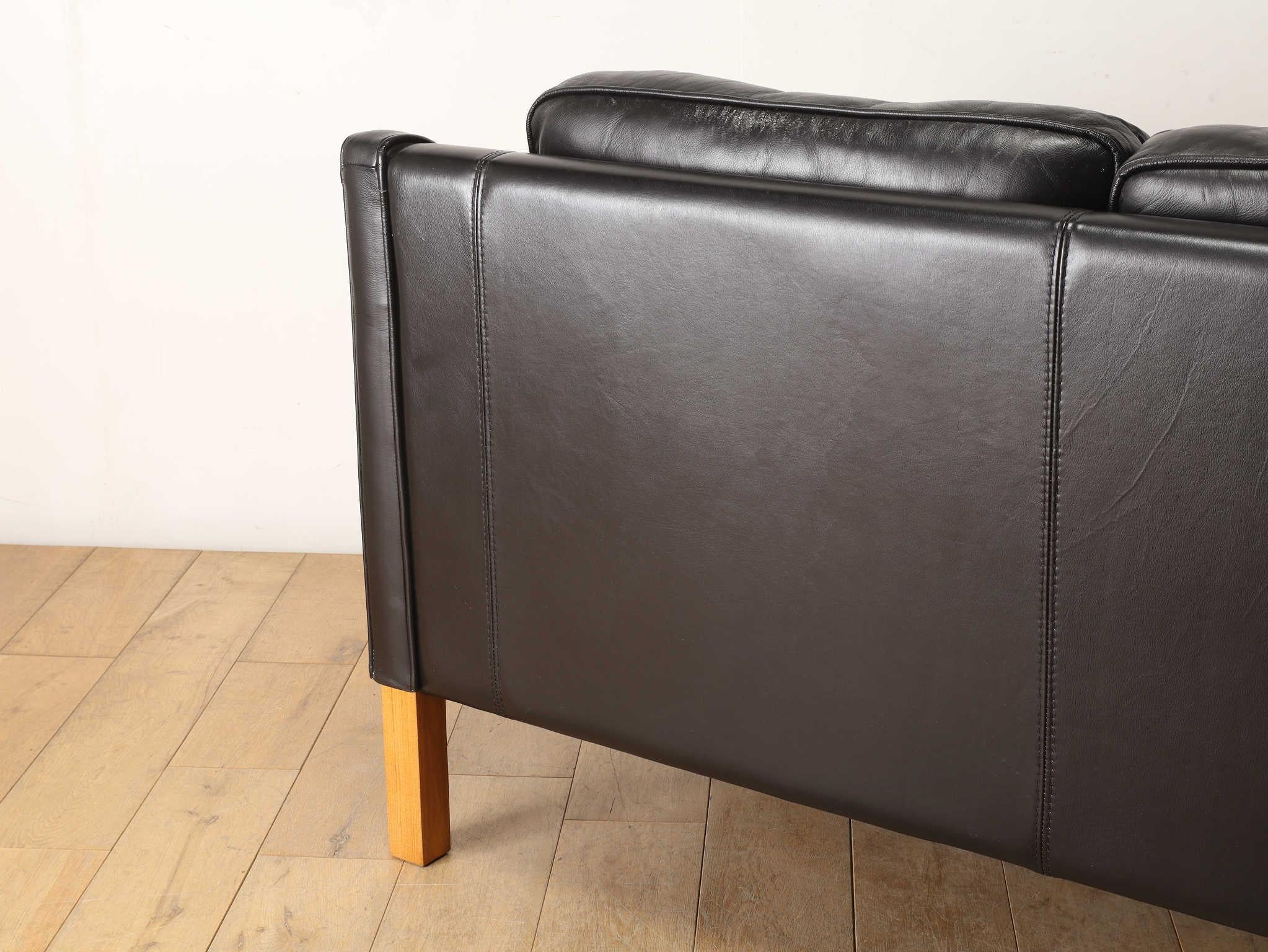 Mogens Hansen Leather 2 Seater Sofa 1980's For Sale 13