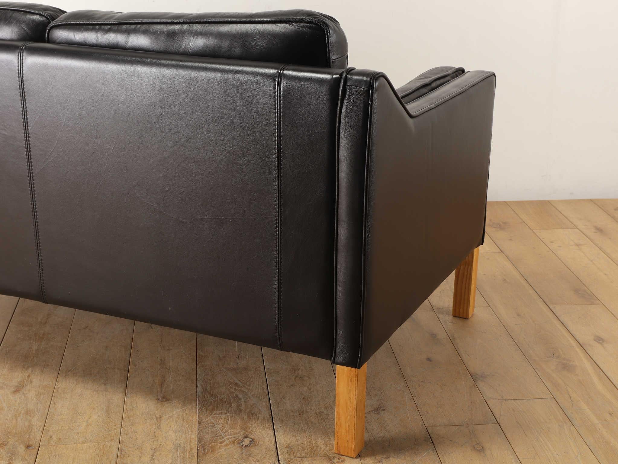 Mogens Hansen Leather 2 Seater Sofa 1980's For Sale 14