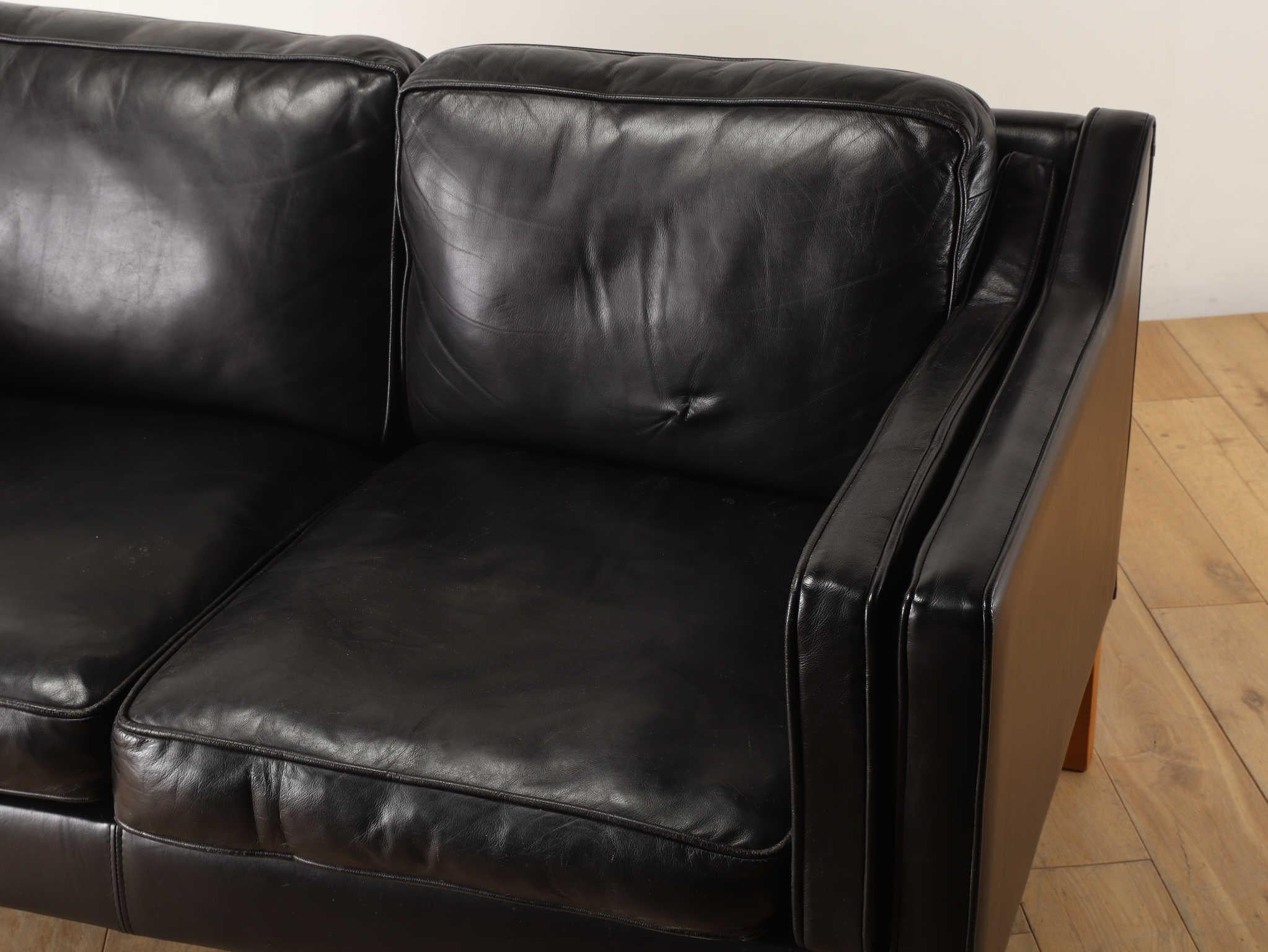Mogens Hansen Leather 2 Seater Sofa 1980's In Good Condition For Sale In Shibuya-ku, 13