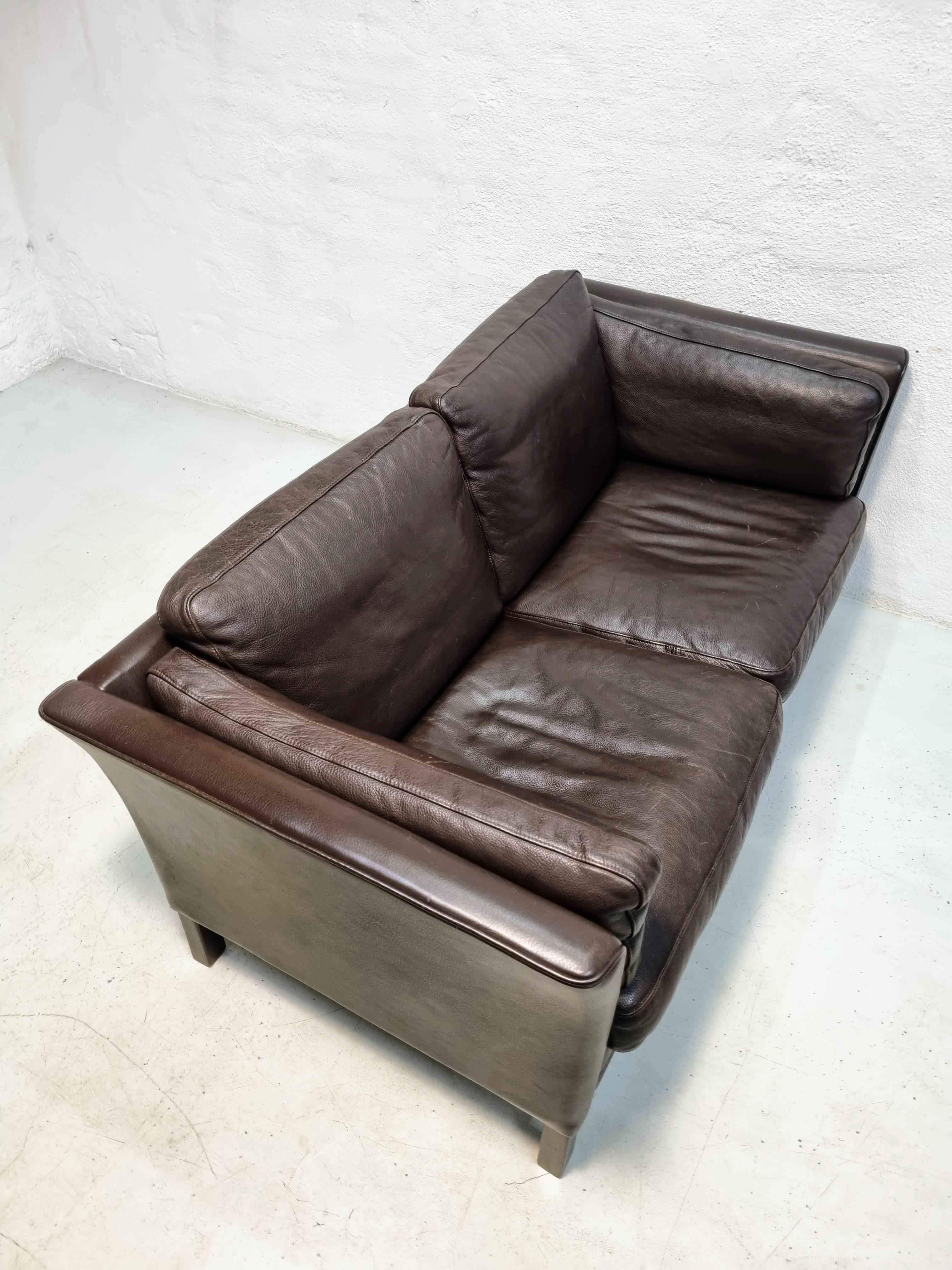 Mogens Hansen Model MH2225 Leather Sofa 3