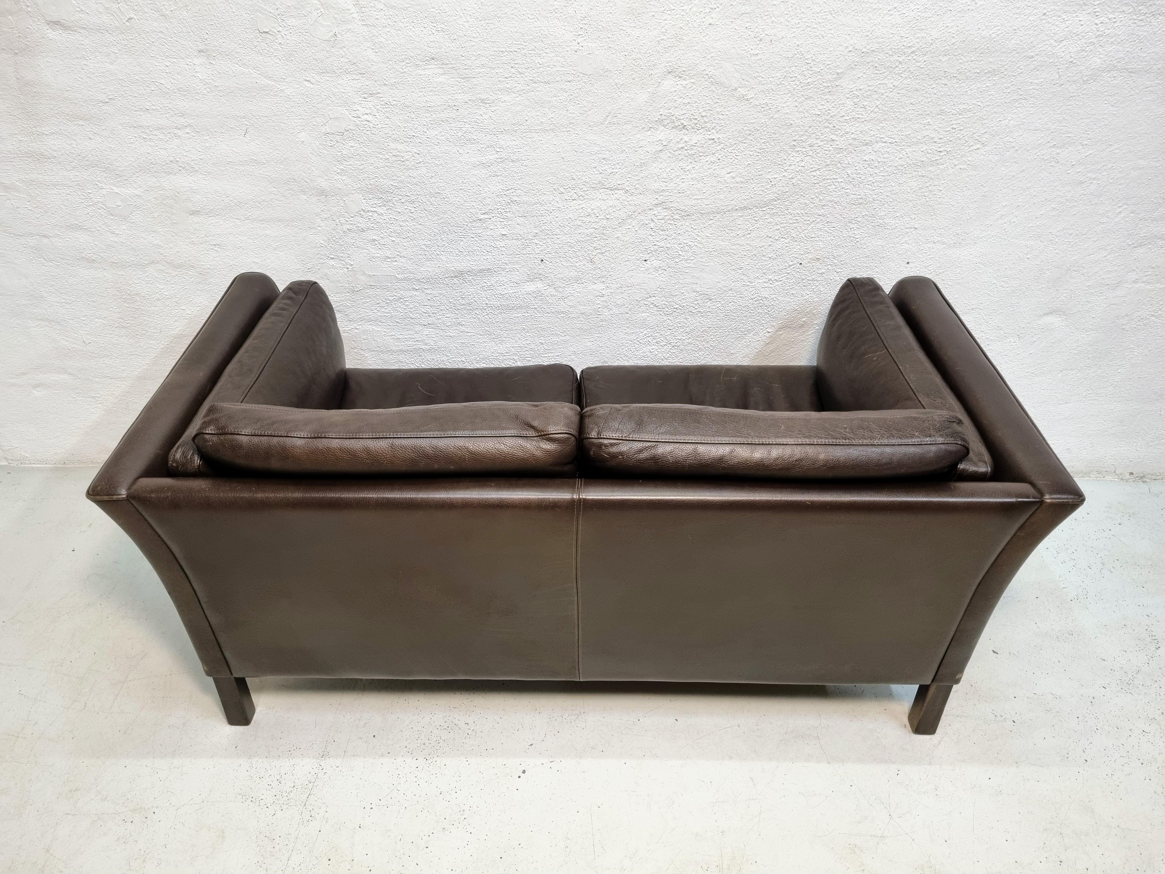 Mogens Hansen Model MH2225 Leather Sofa 2