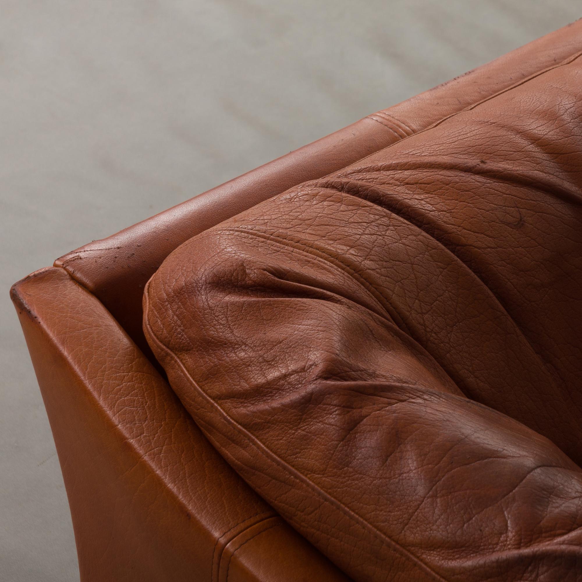 Mogens Hansen Sofa in Brown Leather with Deep Patina 4