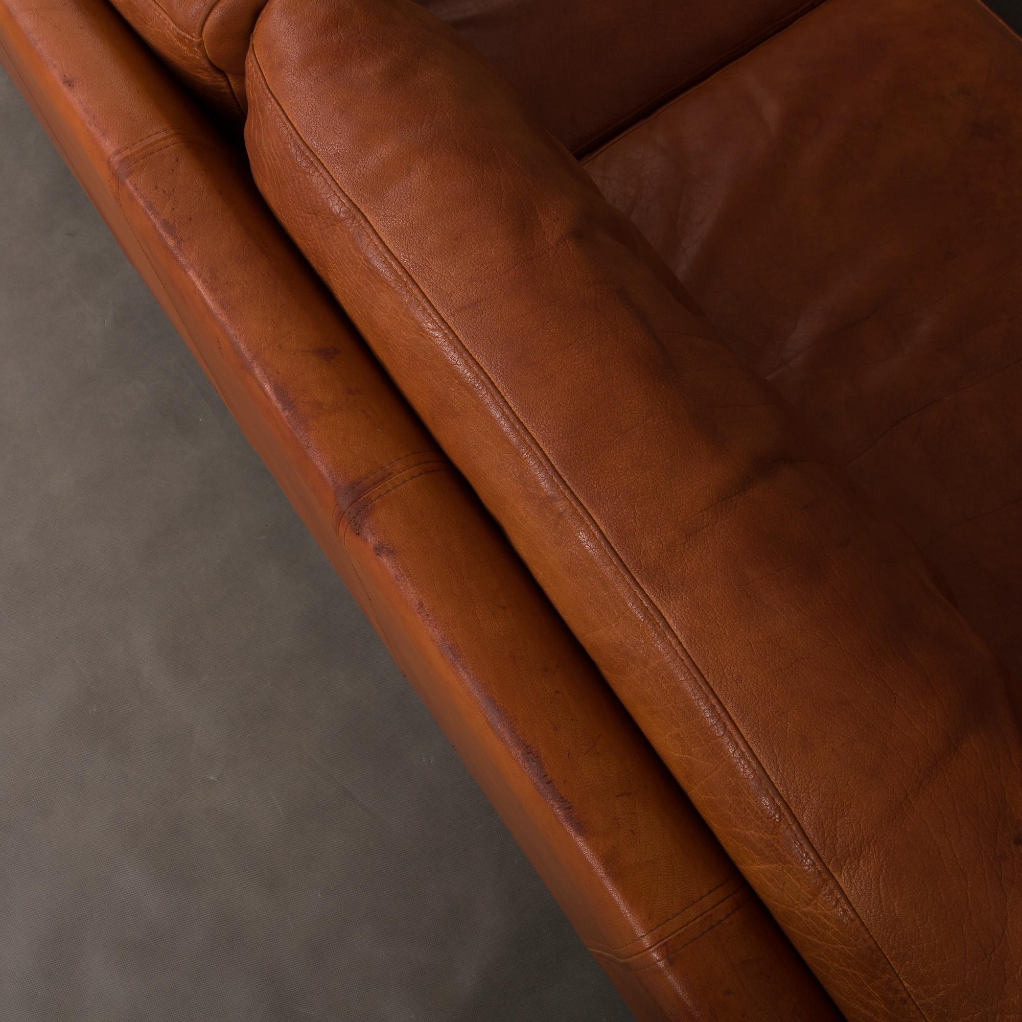 Mogens Hansen Sofa in Brown Leather with Deep Patina 5
