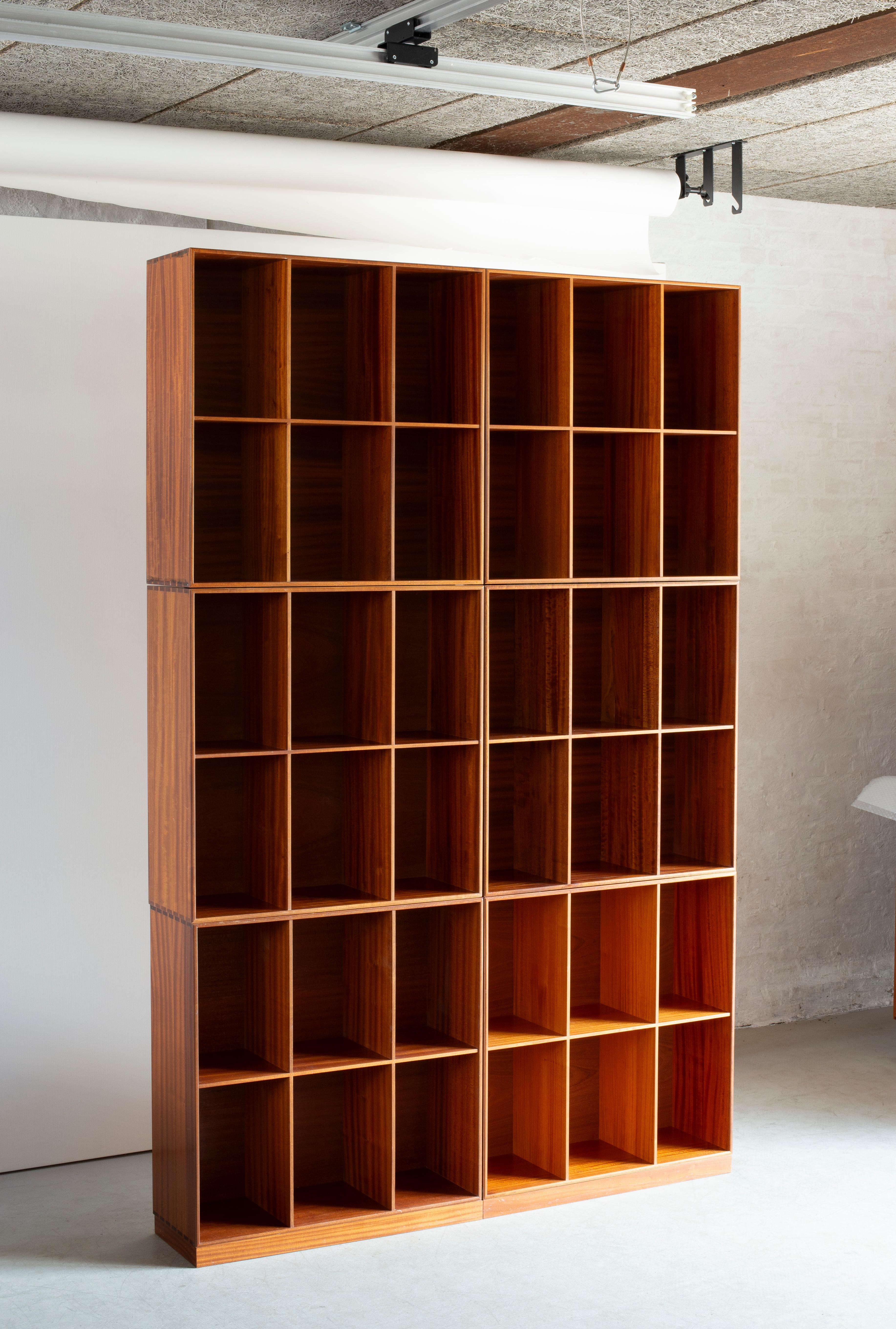 Scandinavo moderno Librerie Mogens Koch in mogano per Rud. Rasmussen in vendita
