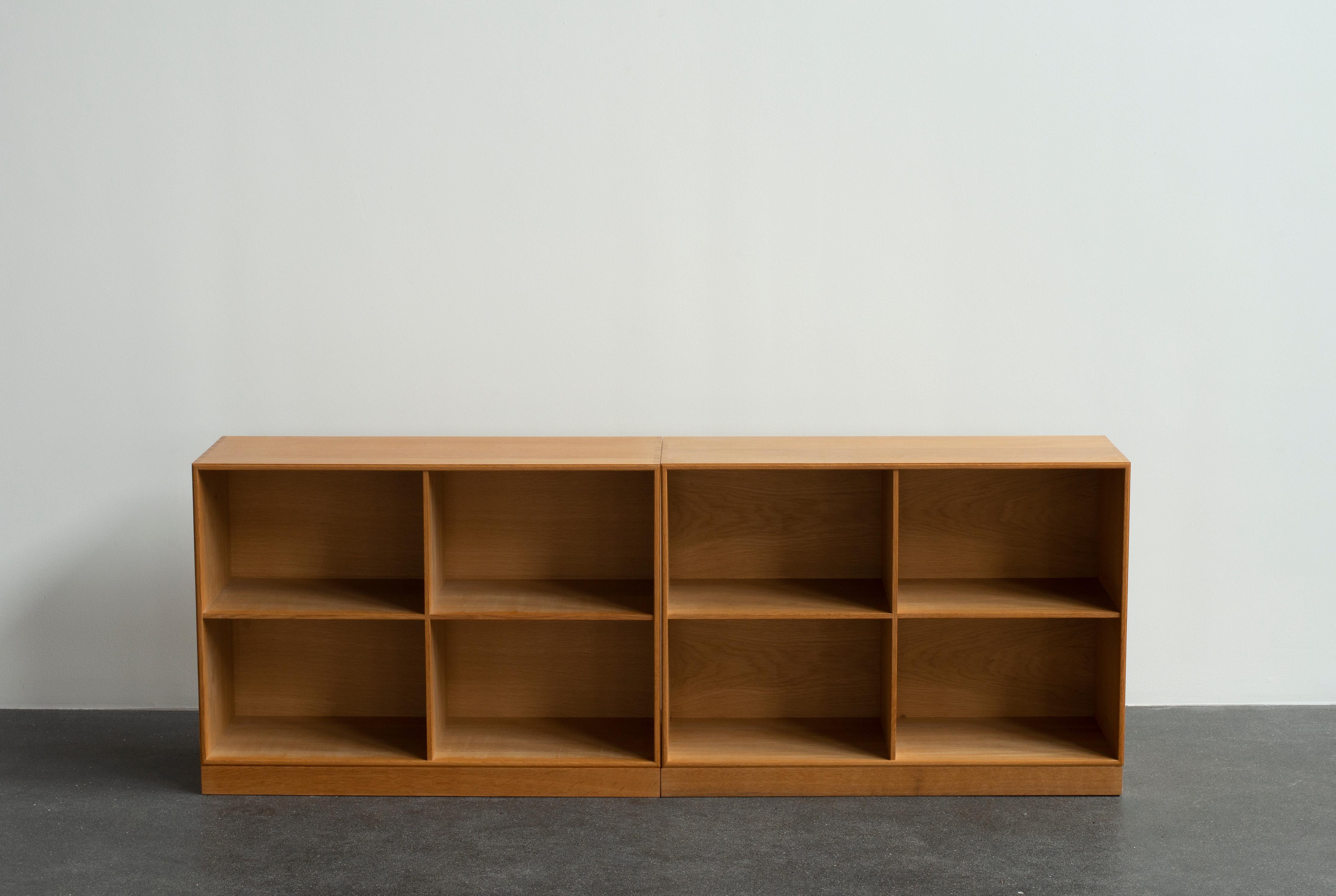 Scandinavo moderno Librerie Mogens Koch in Oak per Rud, Rasmussen in vendita