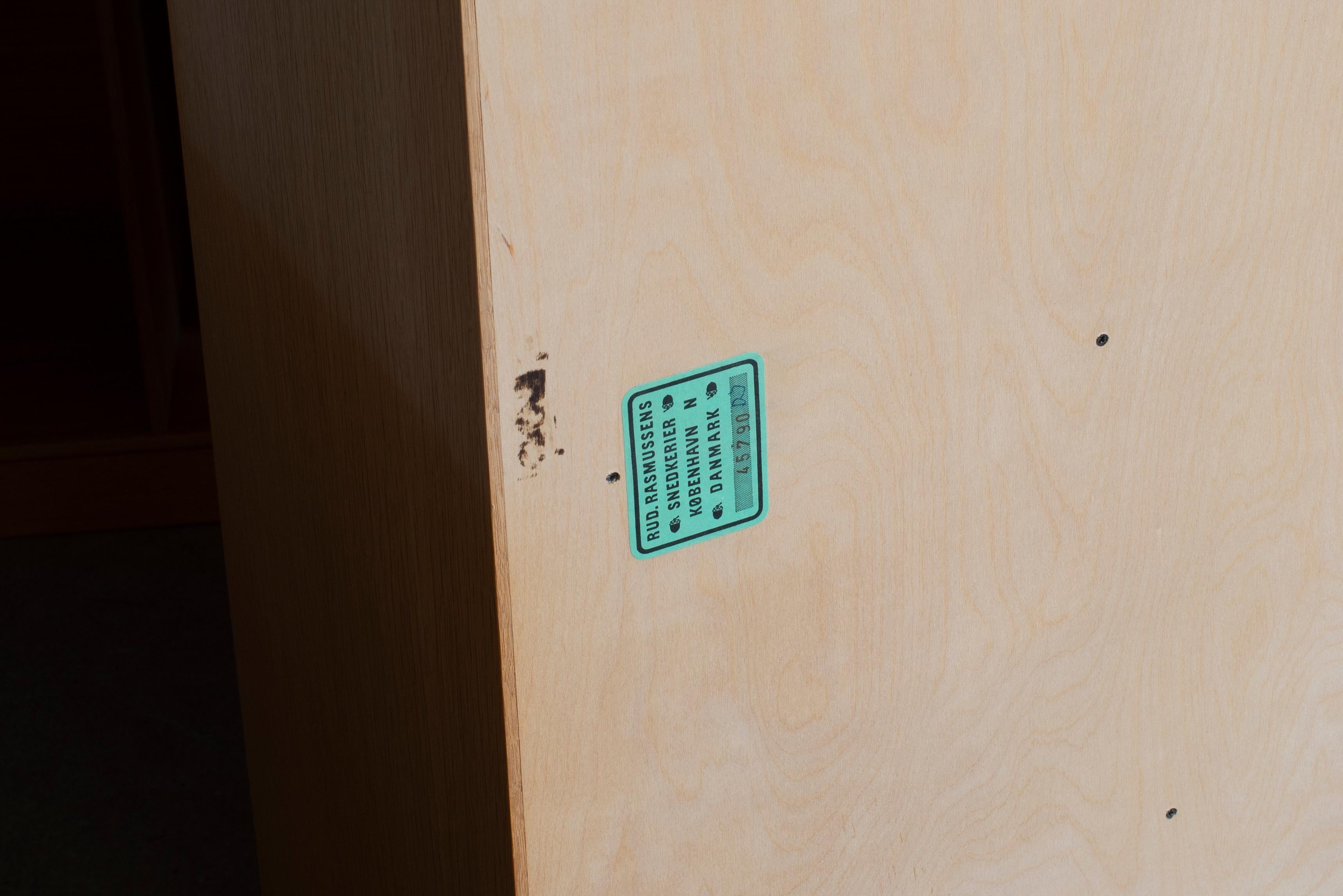 Mogens Koch Bookcases in Oak for Rud. Rasmussen In Good Condition For Sale In Copenhagen, DK