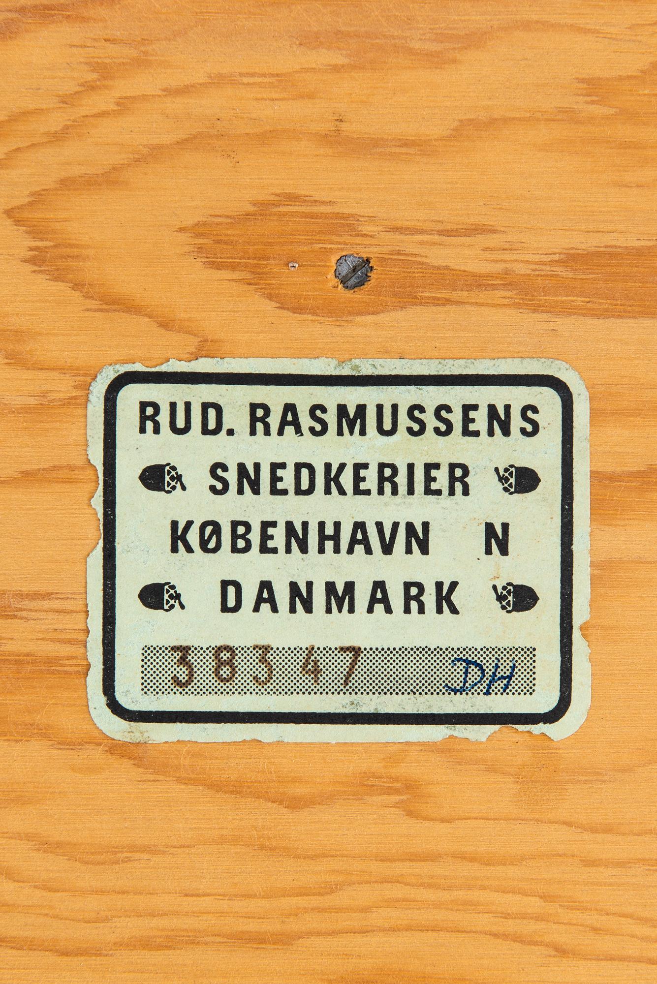 Mogens Koch Bookcases in Oregon Pine by Rud Rasmussen in Denmark In Good Condition In Limhamn, Skåne län