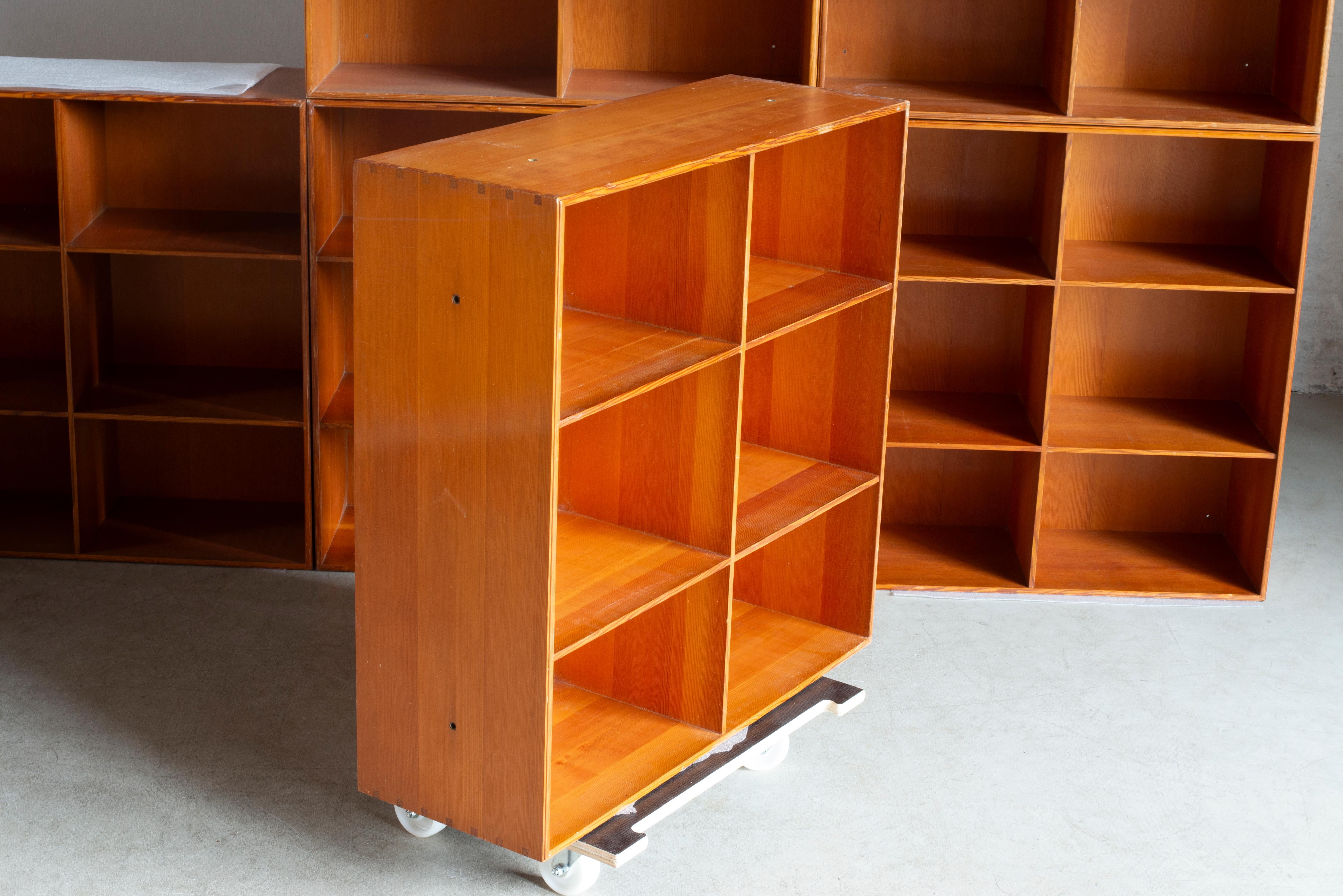 Scandinavo moderno Librerie Mogens Koch in pino dell'Oregon per Rud. Rasmussen in vendita