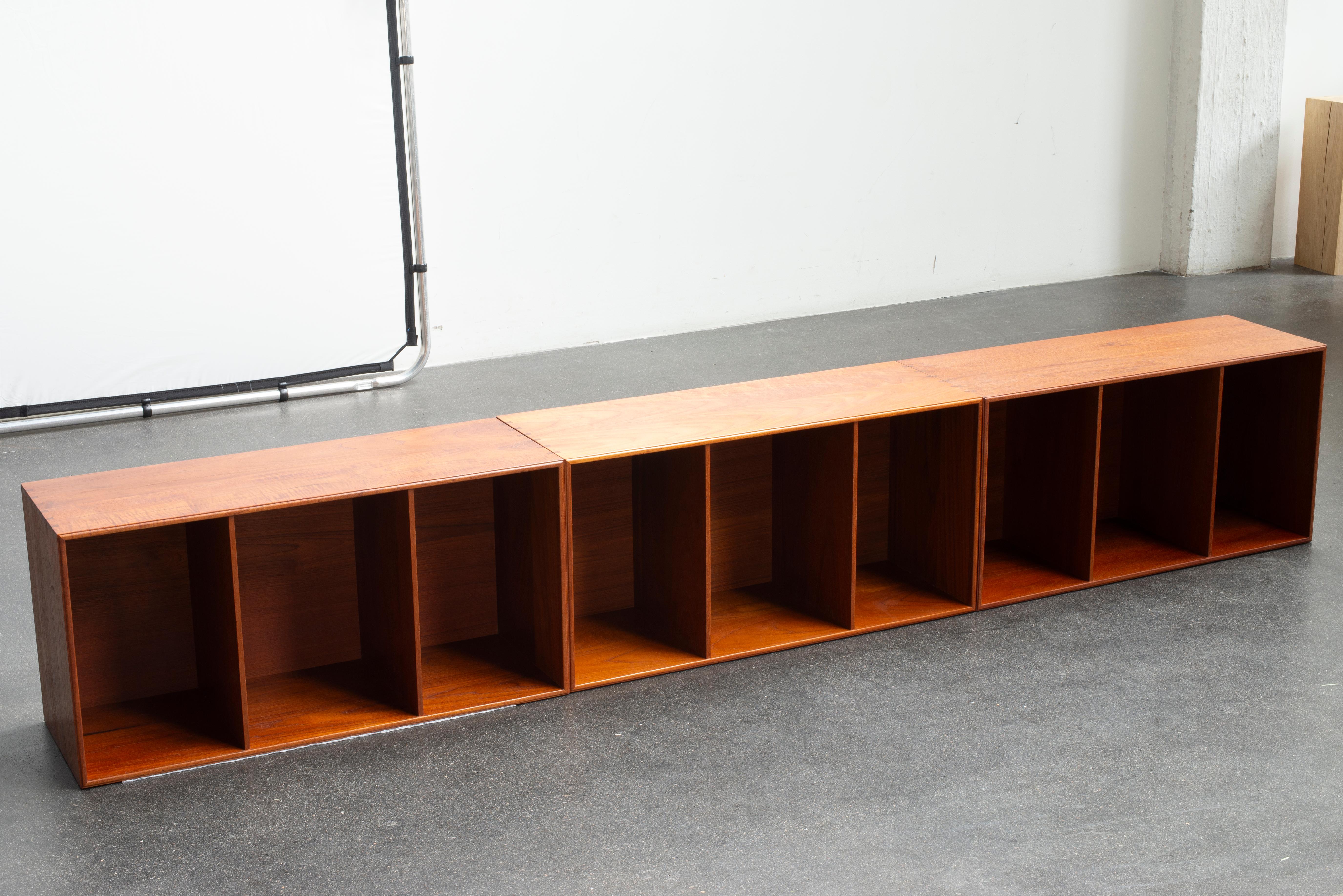 Scandinavo moderno Librerie in teak di Mogens Koch per Rud, Rasmussen in vendita