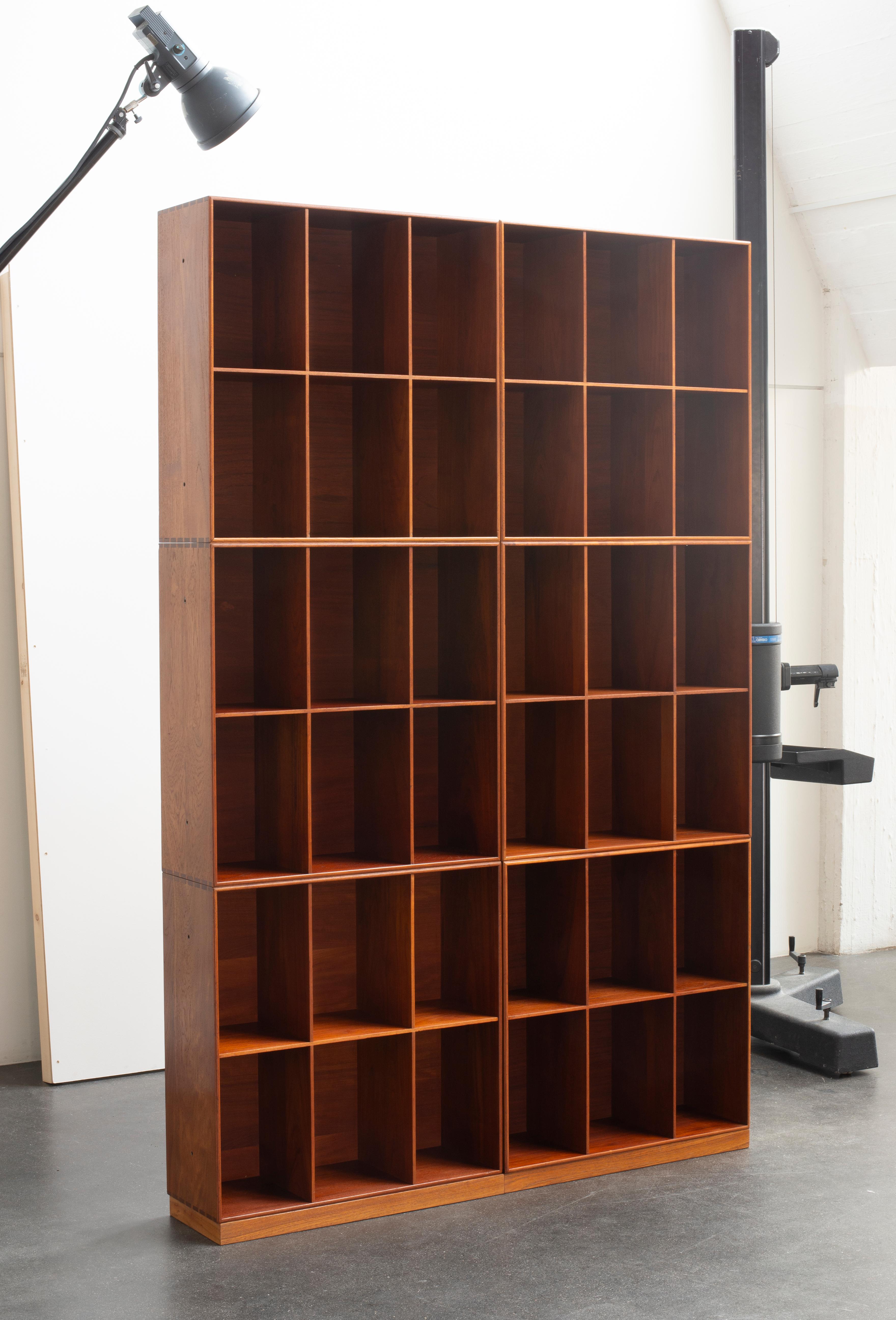 Librerías Mogens Koch de teca para Rud. Rasmussen Escandinavo moderno en venta