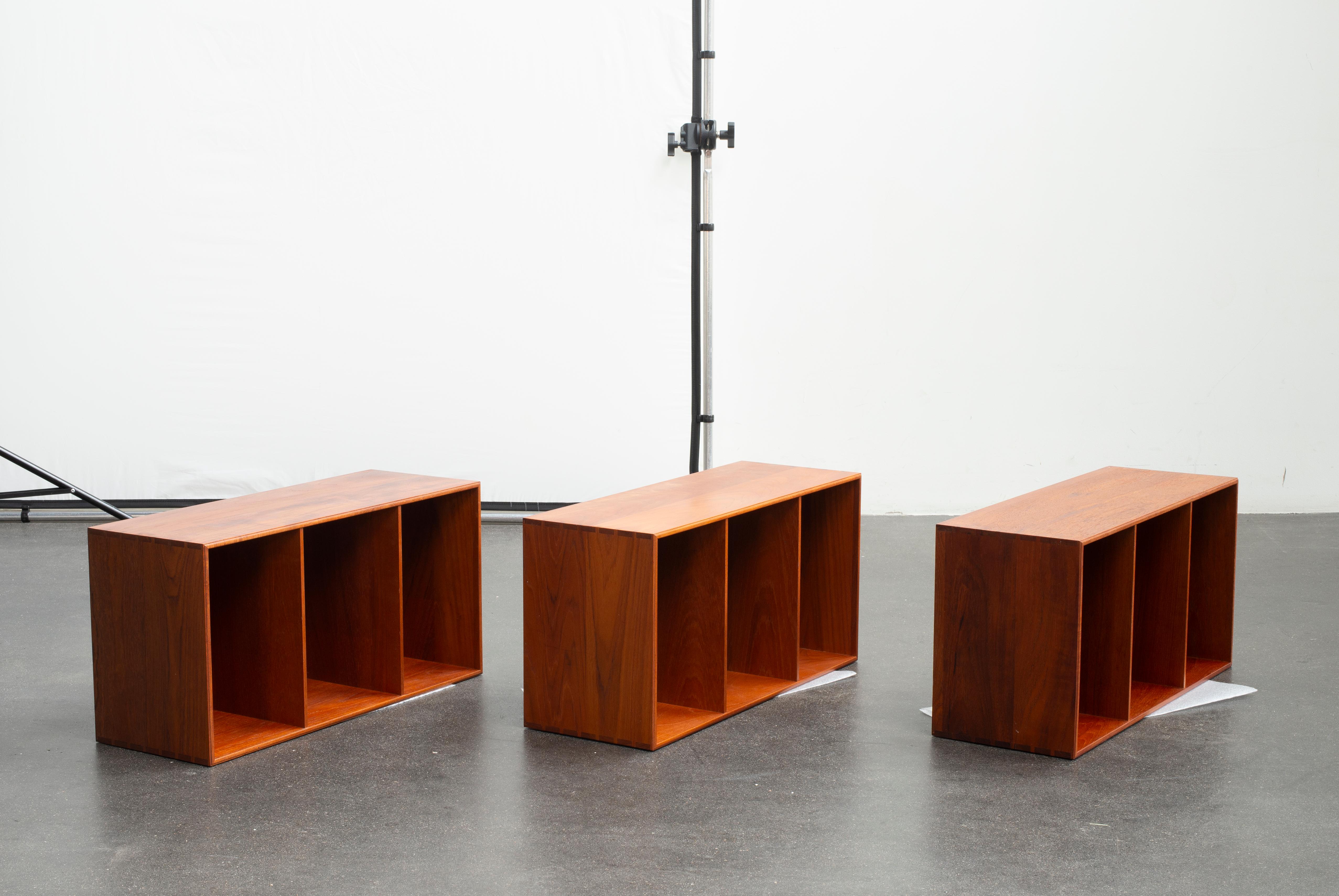 A olio Librerie in teak di Mogens Koch per Rud, Rasmussen in vendita