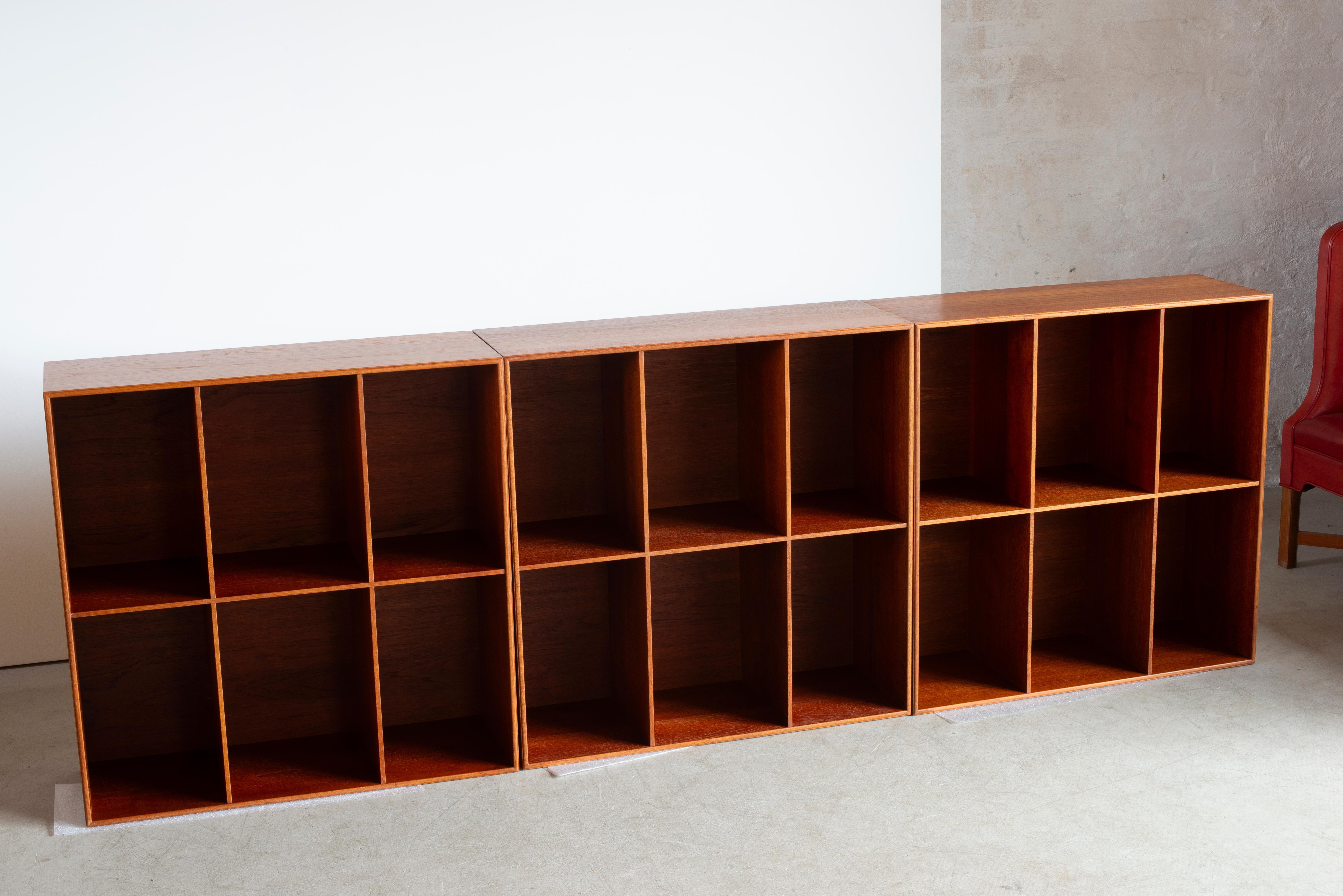 Danese Librerie Mogens Koch Set di tre librerie in teak per Rud. Rasmussen in vendita