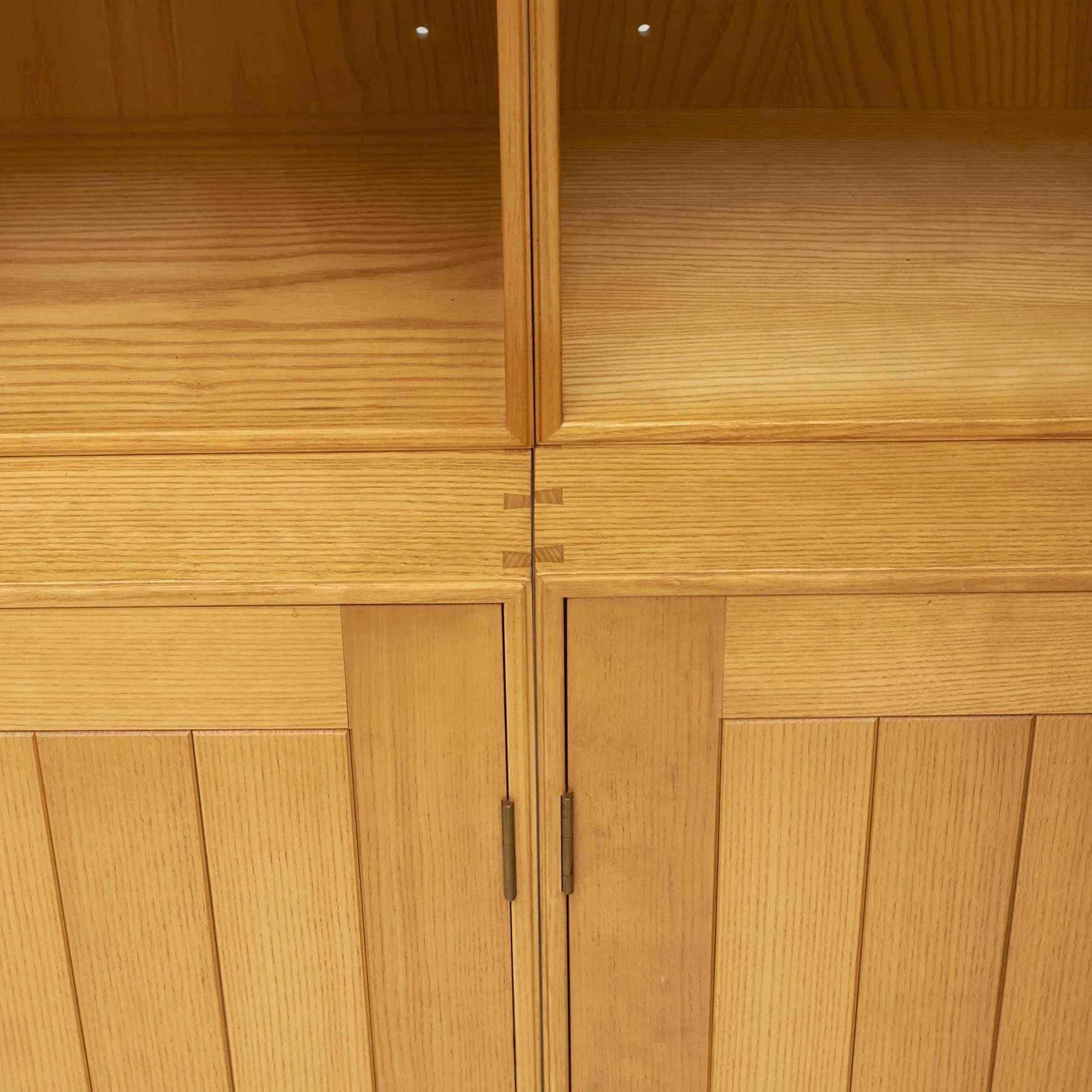 Mogens Koch Cabinet & Bookcase in Ash Wood by Cabinetmaker Rud, Rasmussen In Good Condition For Sale In Kastrup, DK