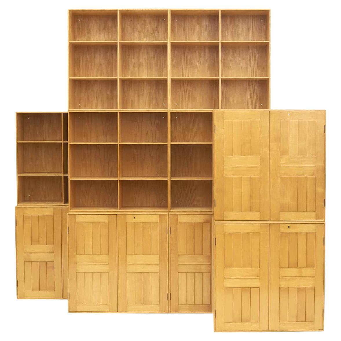 Armario y librería Mogens Koch de madera de fresno del ebanista Rud, Rasmussen
