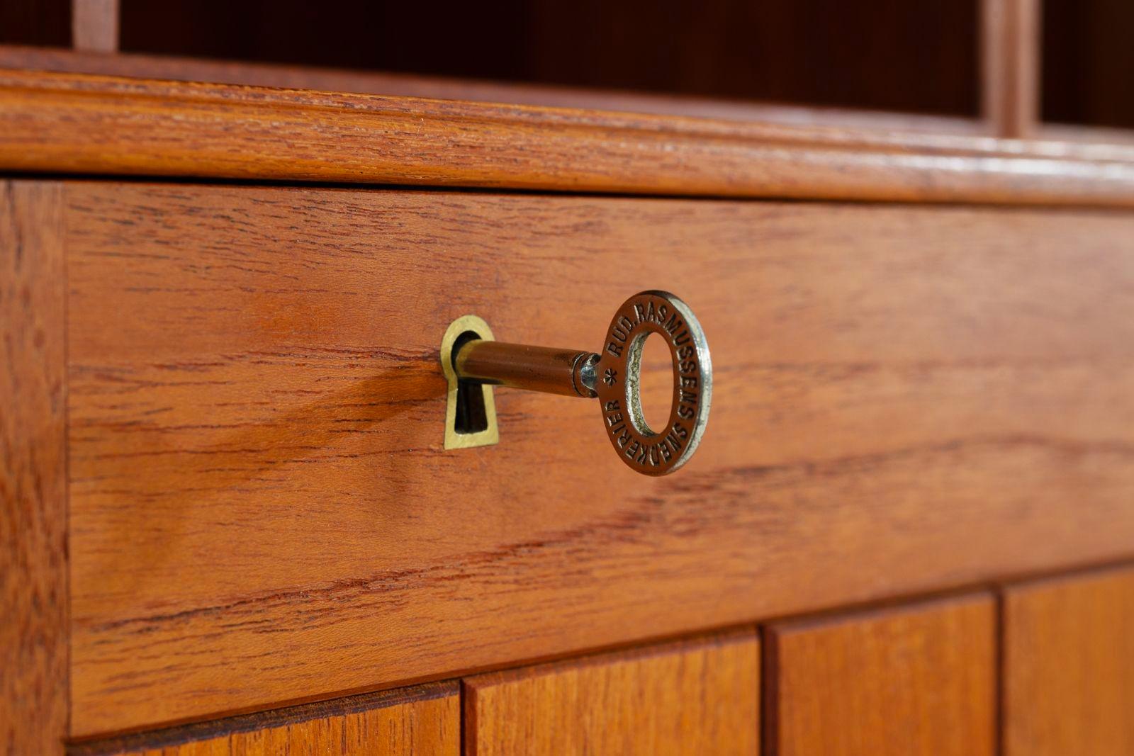 Mogens Koch cabinets, Set of Twelve in Mahogany for Rud Rasmussen, Denmark, 1960 7
