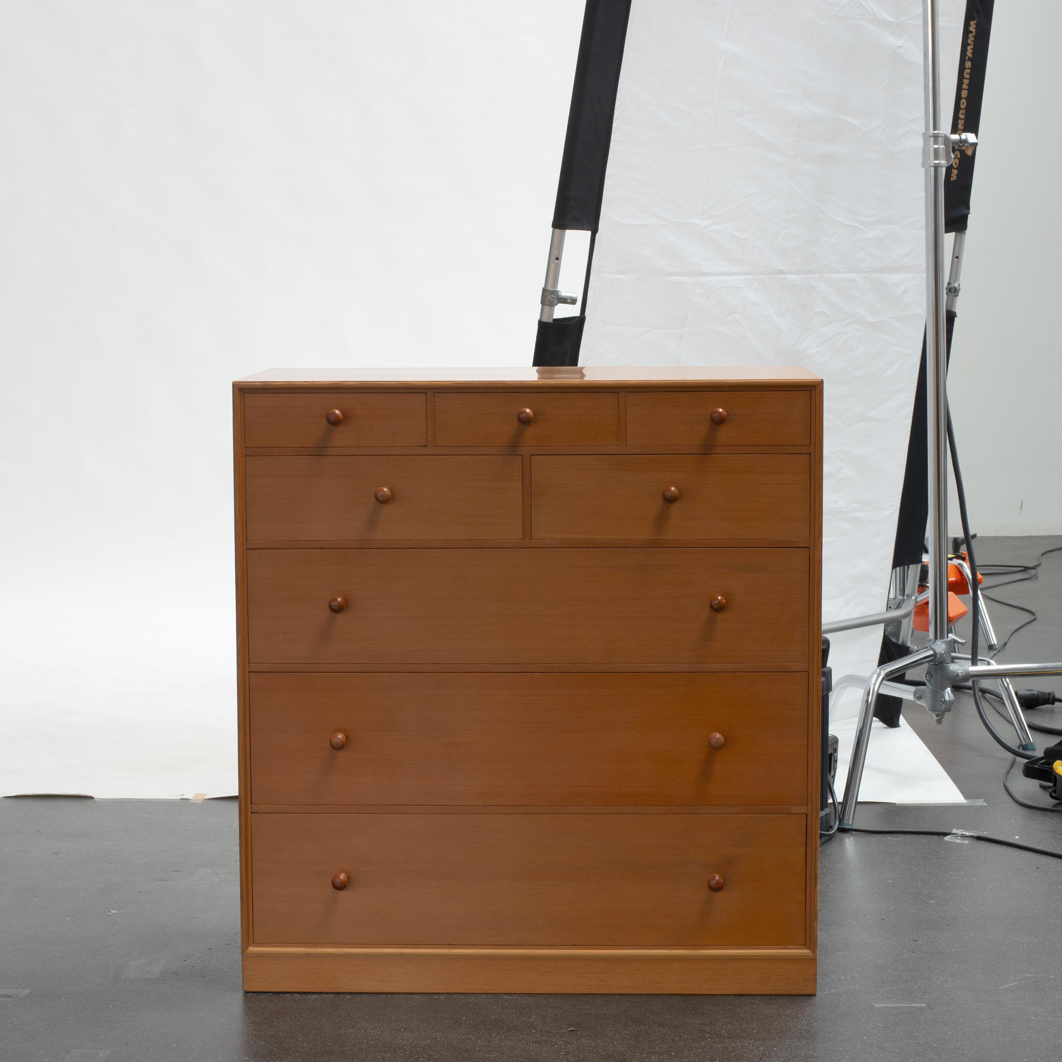 Mogens Koch Chest of Drawers in Oregon Pine. Executed by Rud. Rasmussen.

Reverse with paper labels ‘RUD. RASMUSSENS/SNEDKERIER/KØBENHAVN/DANMARK'.