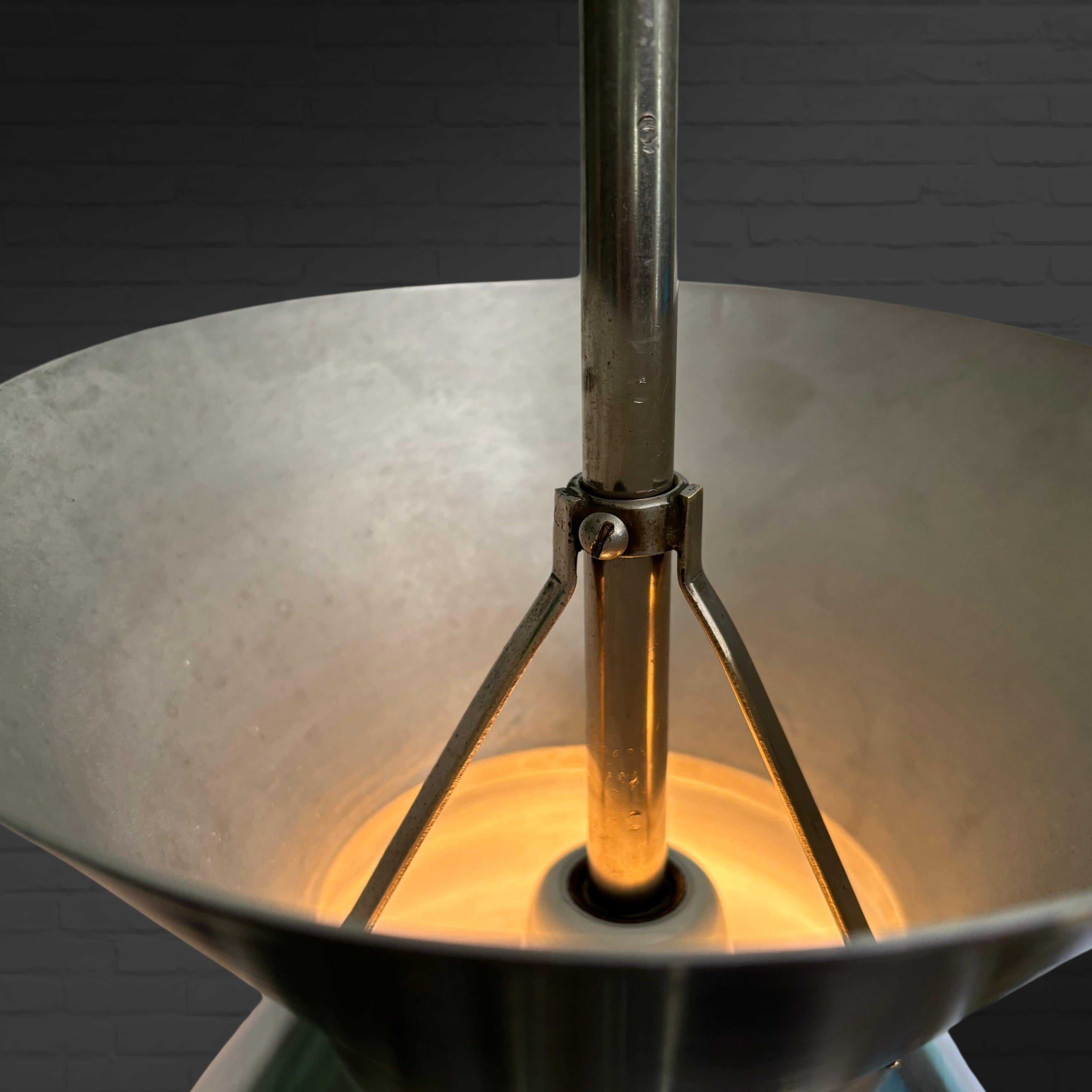 Alluminio Lampada a sospensione a doppio cono Laboratory di Mogens Koch, Louis Poulsen, Danimarca, anni '50 in vendita