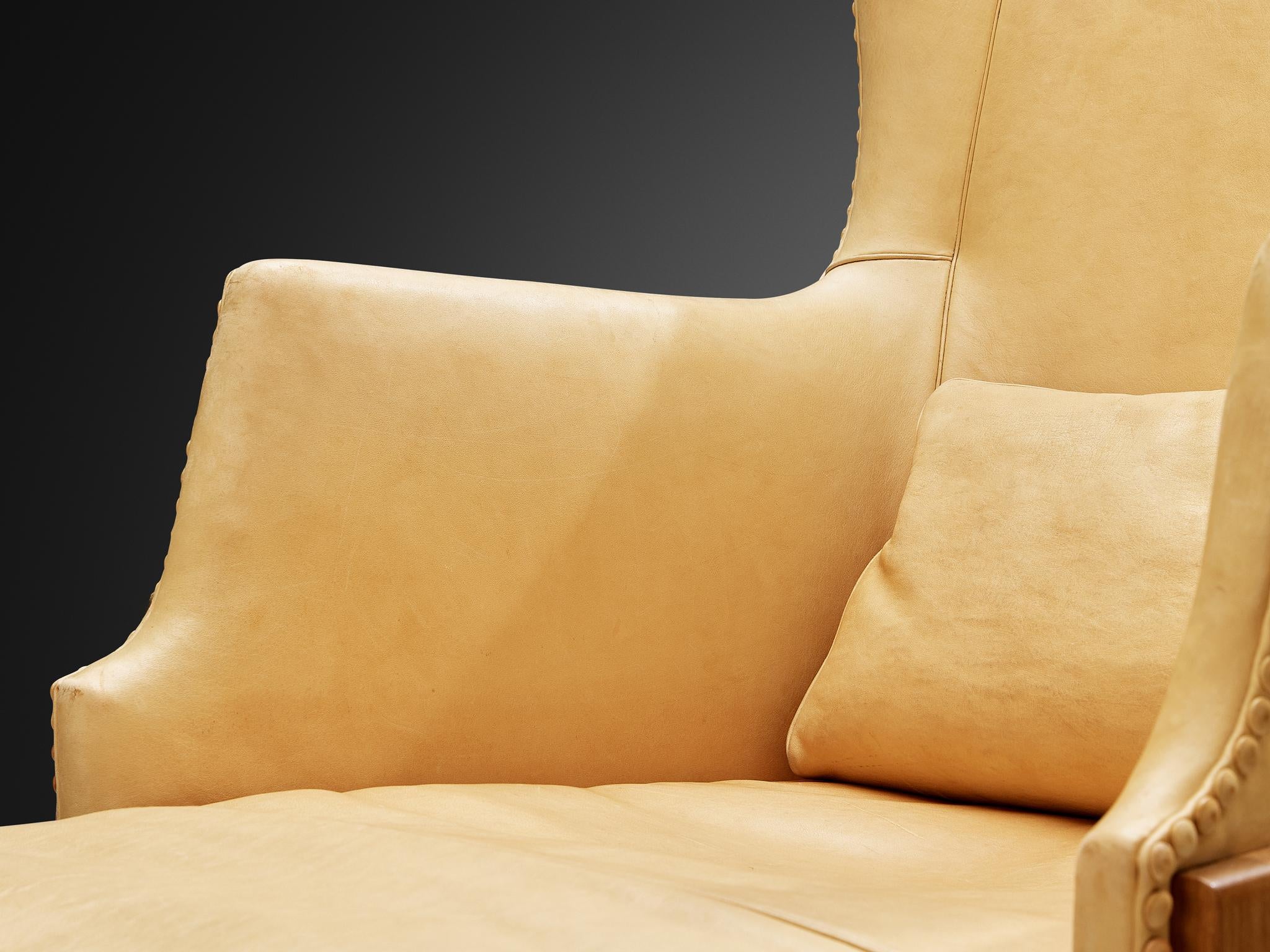 Fauteuil à oreilles Fireside de Mogens Koch pour K. Ivan Schlechter avec pouf en vente 4