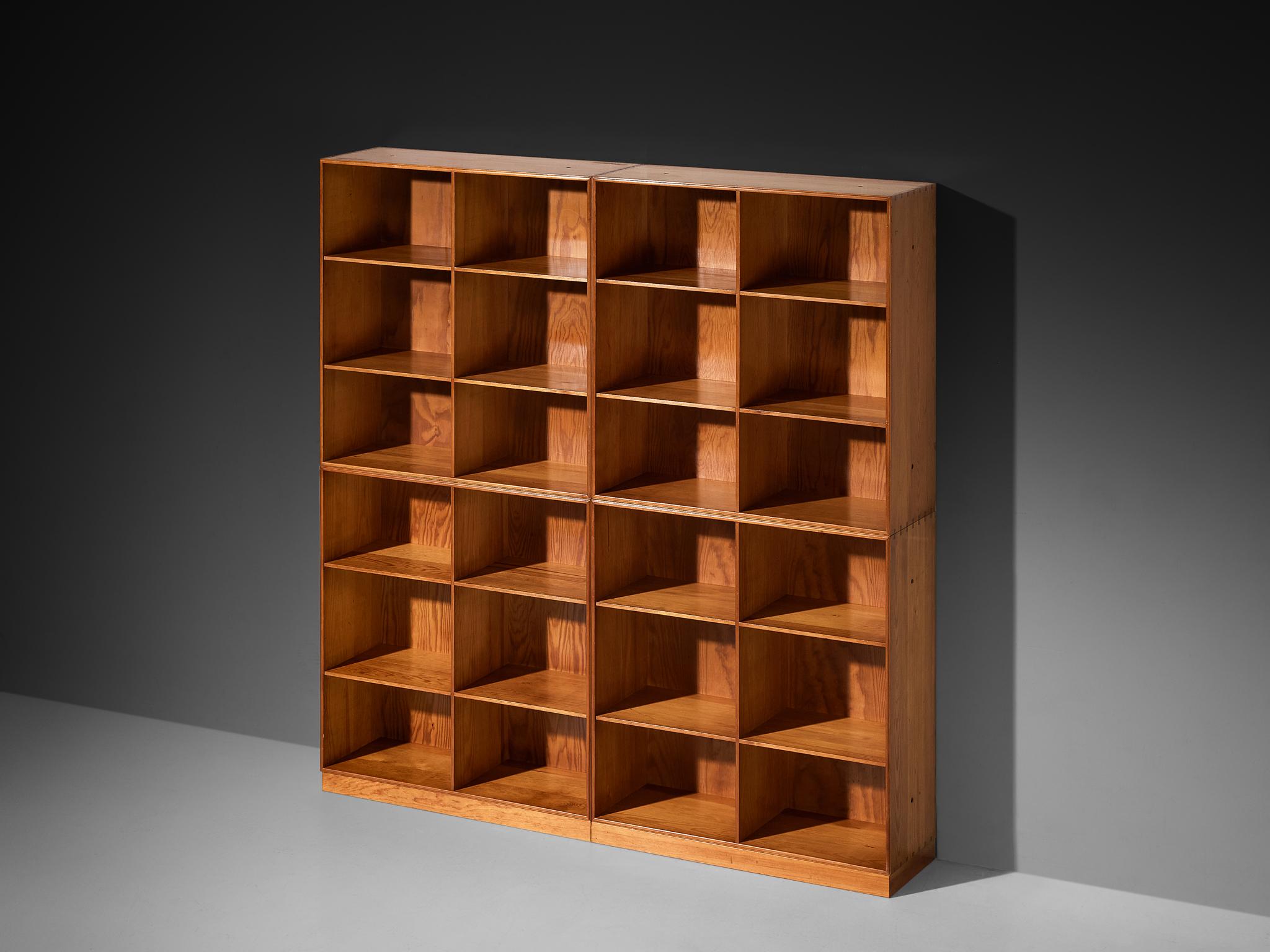 Mogens Koch for Rud Rasmussen, modular bookcase, pine, Denmark, design 1928 

Modular highboard or book case by Danish designer Mogens Koch. This piece is constructed from different elements to create this lovely set up. The execution of this design