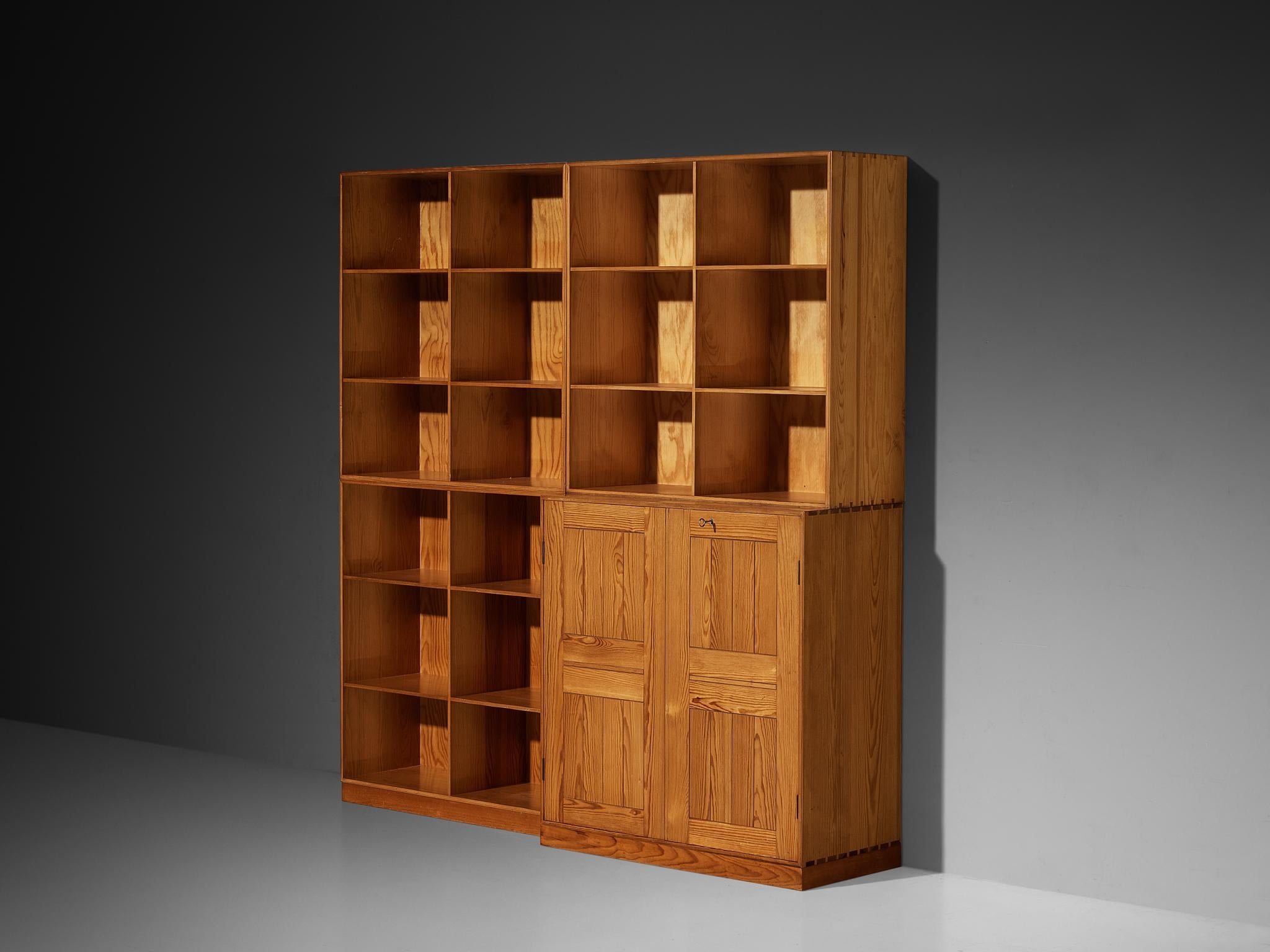 Danese Mogens Koch for Rud Radmussen Modular Bookcase in Pine in vendita