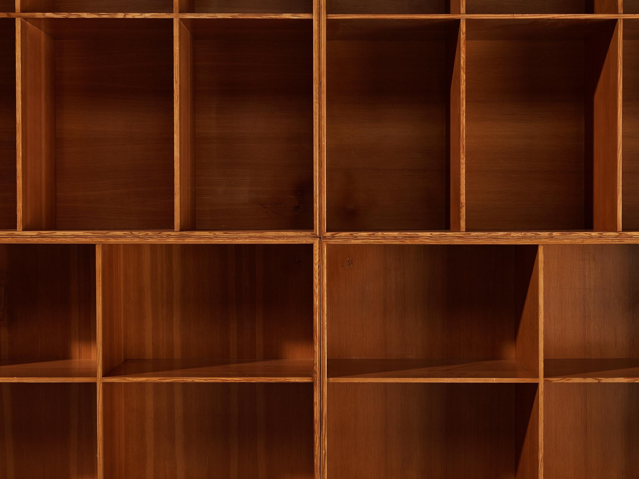 Danese Mogens Koch per Rud Radmussen Libreria modulare in pino in vendita