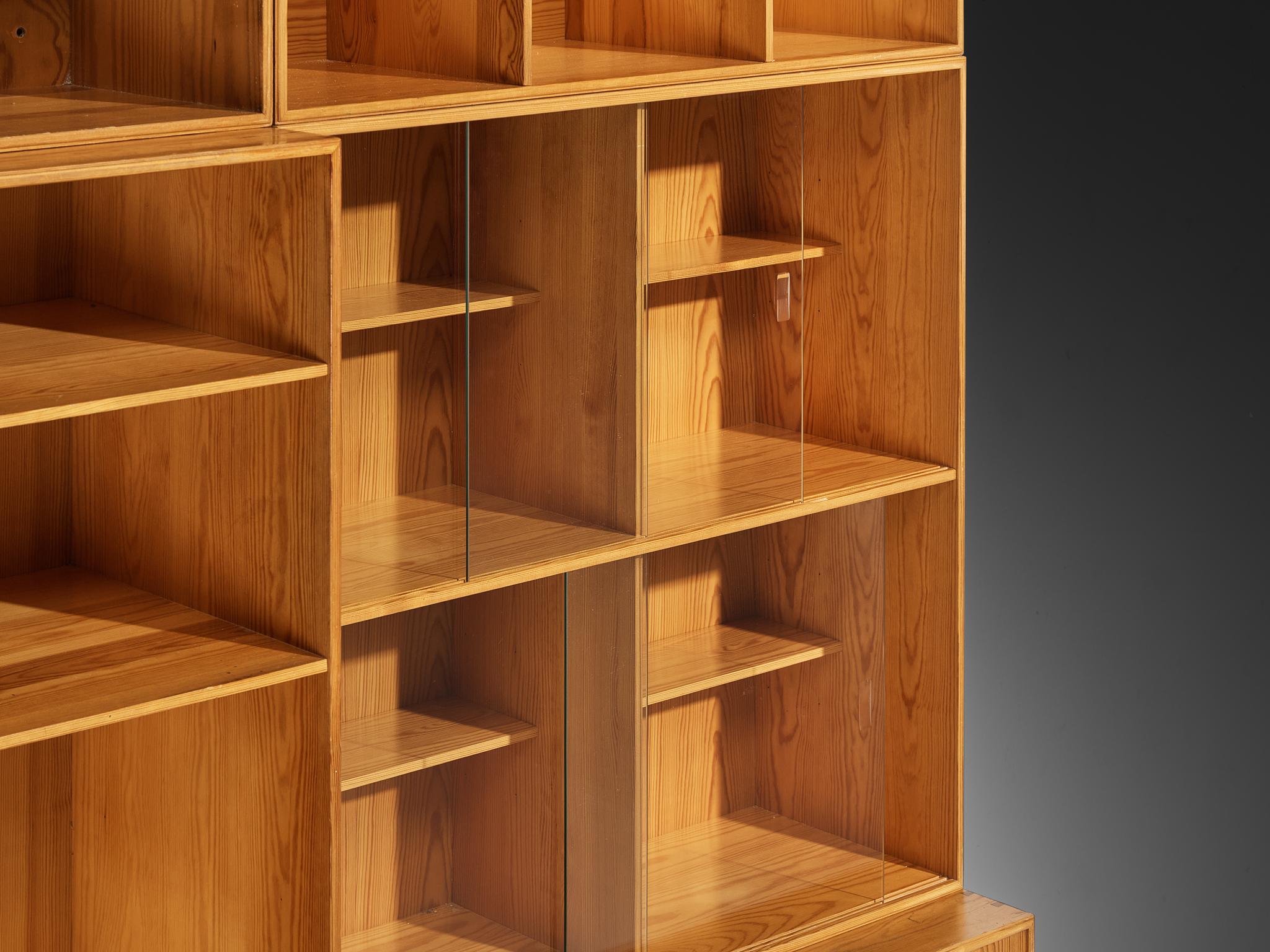 Mogens Koch para Rud Librería modular Radmussen de pino Vidrio en venta