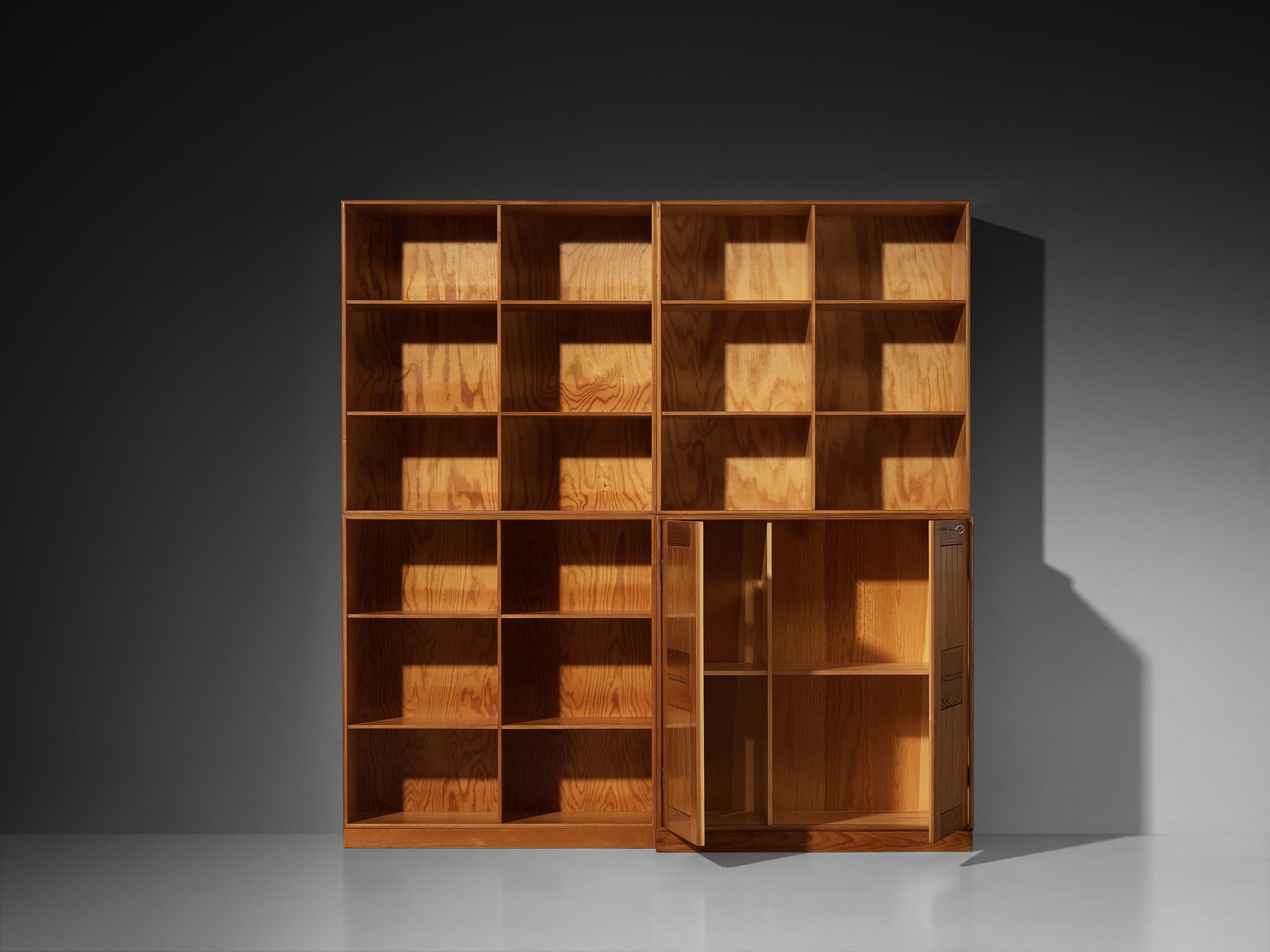 Mogens Koch for Rud Radmussen Modular Bookcase in Pine in vendita 2