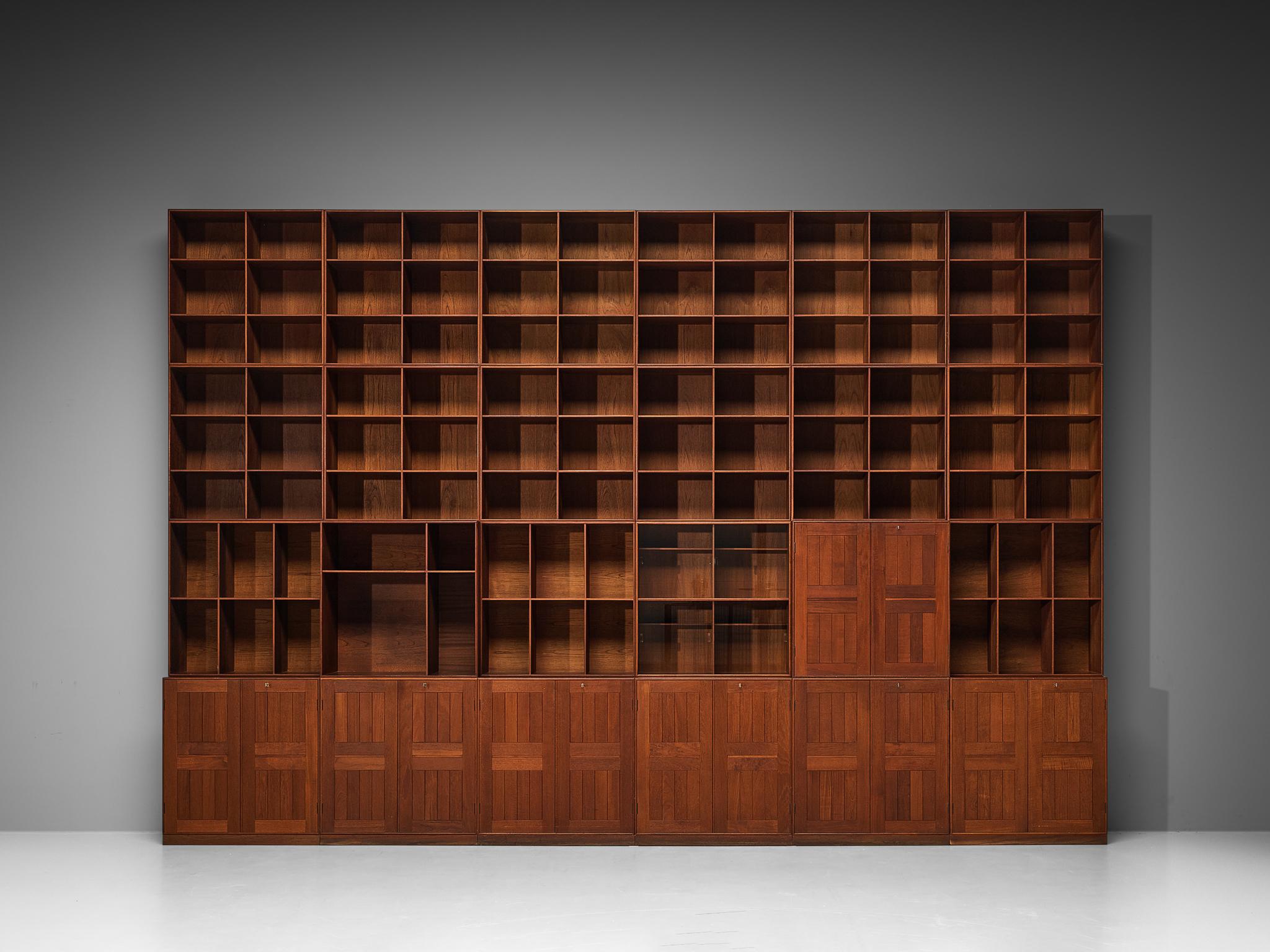 Mogens Koch for Rud Radmussen Modular Library in Mahogany  In Good Condition For Sale In Waalwijk, NL