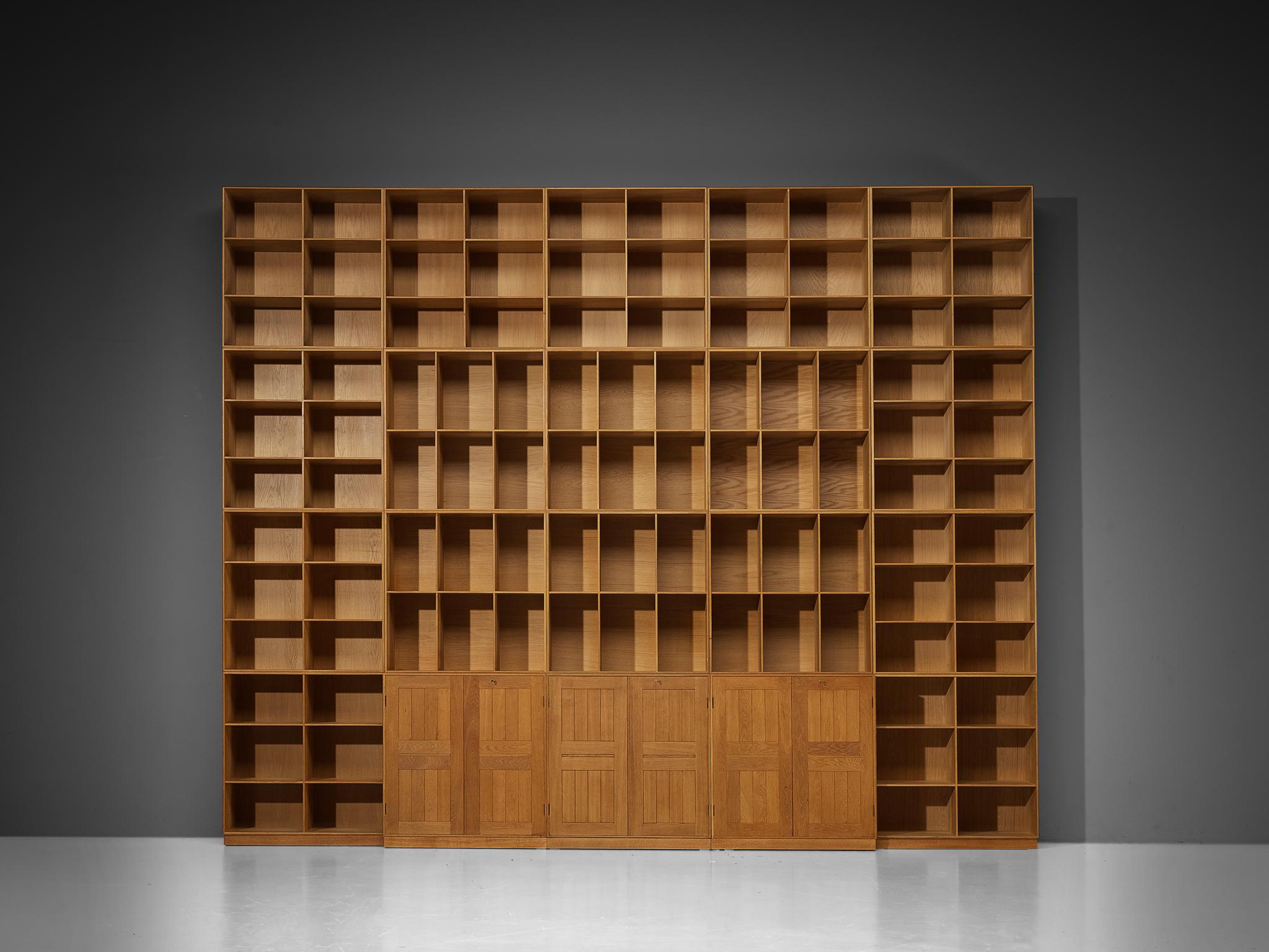 Mogens Koch for Rud Radmussen Modular Library in Oak 4