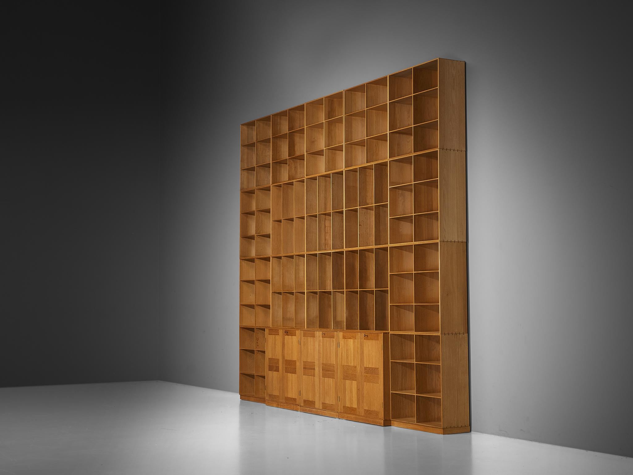 Mogens Koch for Rud Radmussen Modular Library in Oak In Good Condition In Waalwijk, NL