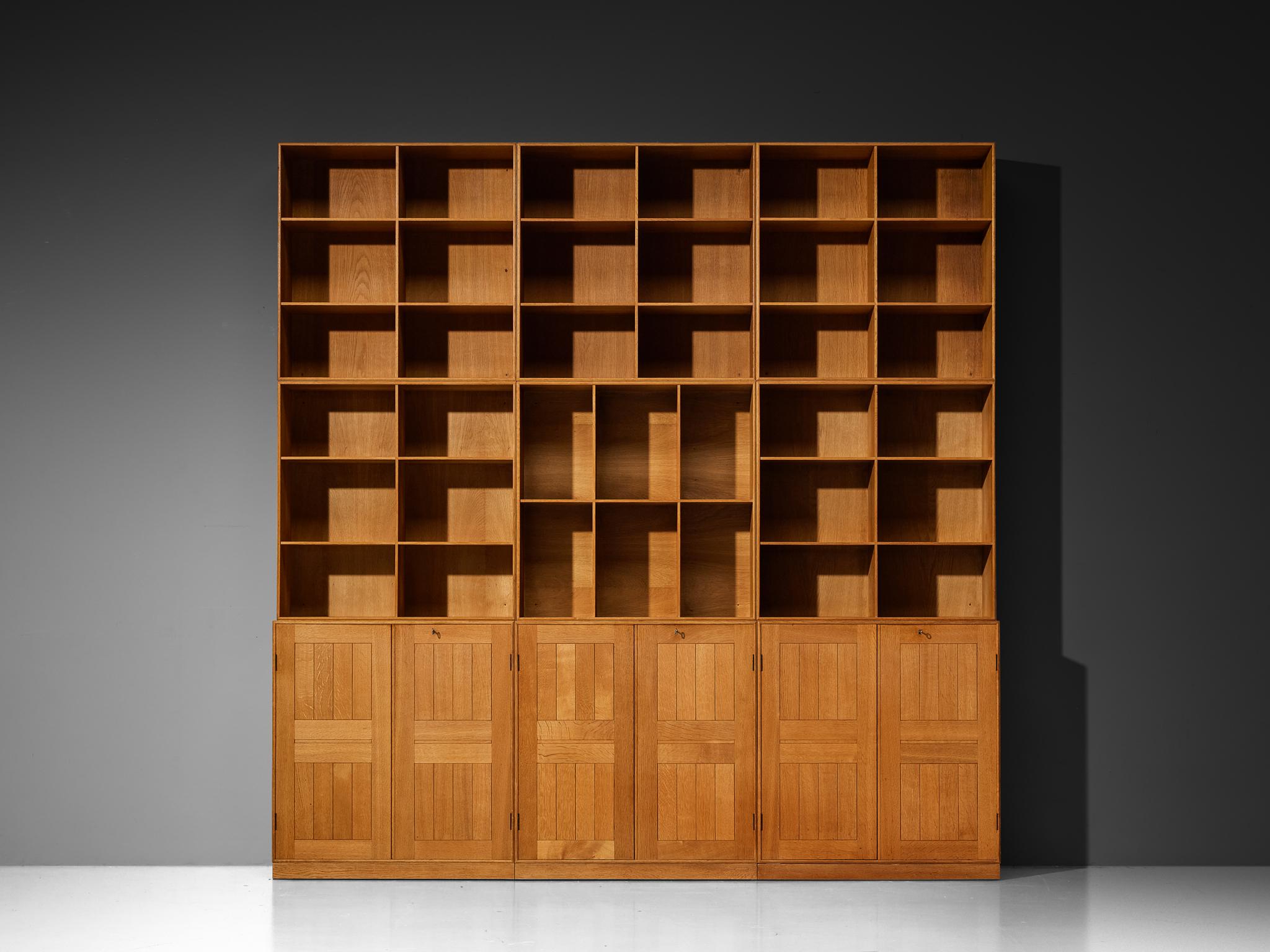 Mogens Koch for Rud Radmussen Modular Library in Oak In Good Condition For Sale In Waalwijk, NL
