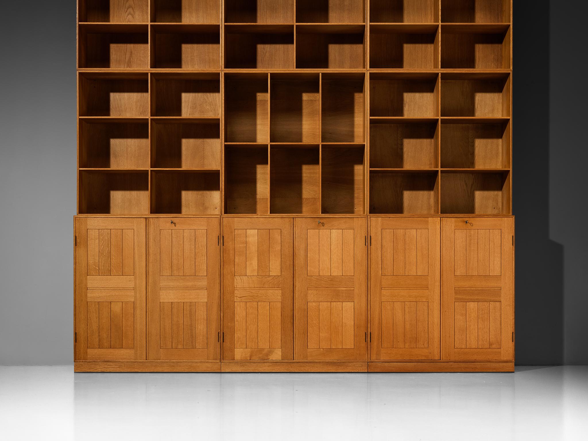 Early 20th Century Mogens Koch for Rud Radmussen Modular Library in Oak For Sale