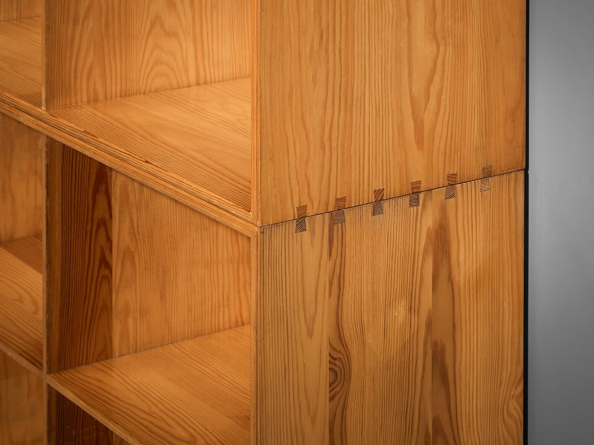 Mogens Koch for Rud. Radmussen Substantial Modular Library in Pine For Sale 4