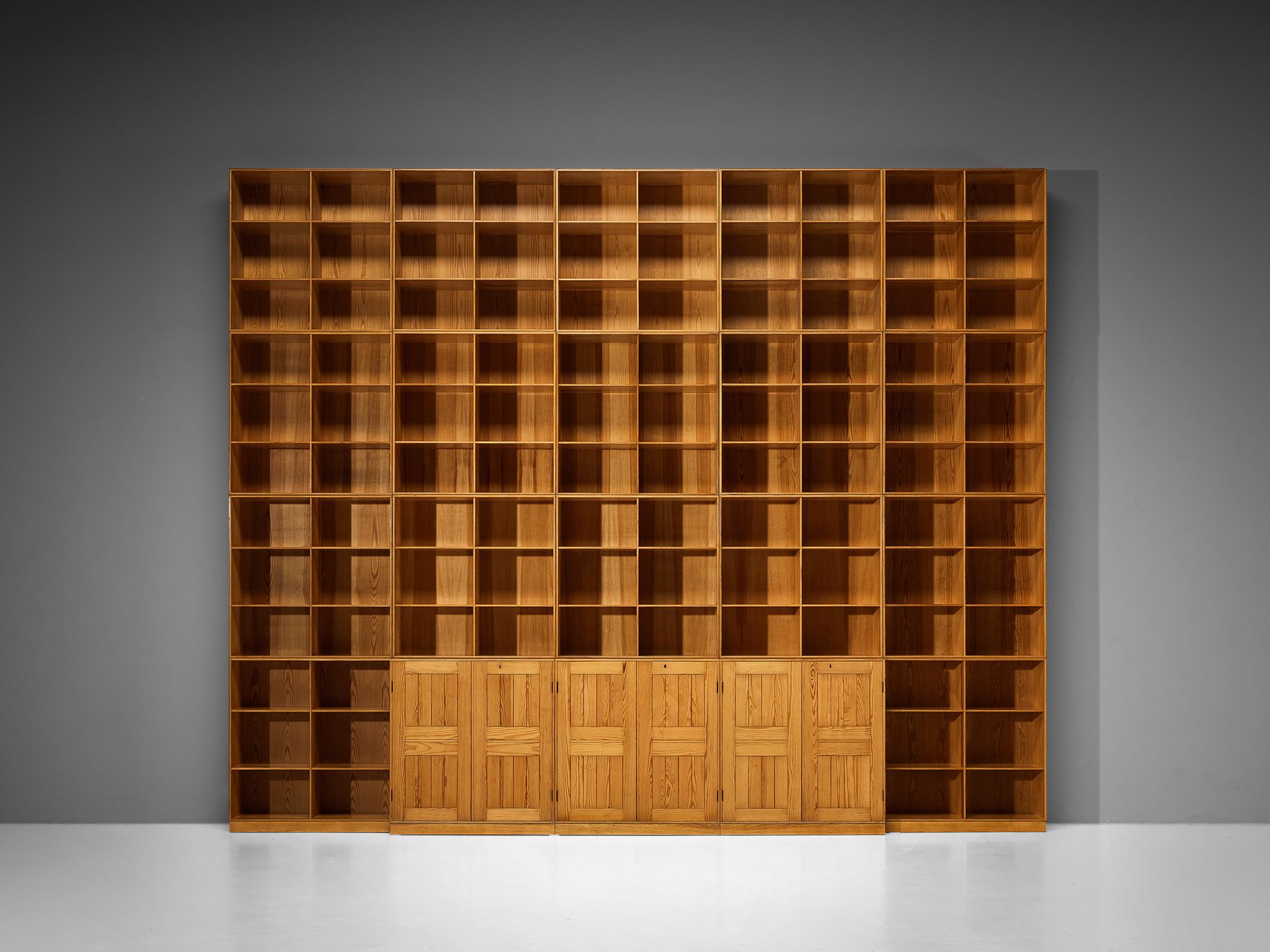 Mogens Koch for Rud. Radmussen Substantial Modular Library in Pine For Sale 5