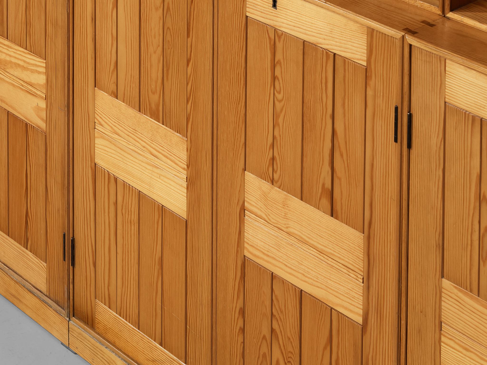 Mogens Koch for Rud. Radmussen Substantial Modular Library in Pine For Sale 8