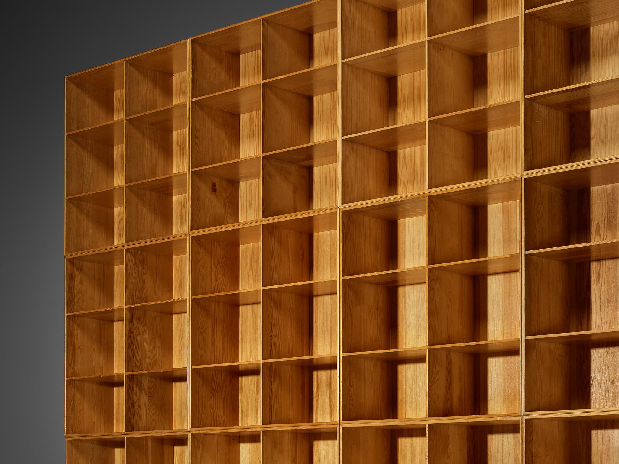 Early 20th Century Mogens Koch for Rud. Radmussen Substantial Modular Library in Pine For Sale