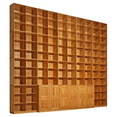 Mogens Koch para Rud. Biblioteca Modular Sustancial Radmussen en Pino